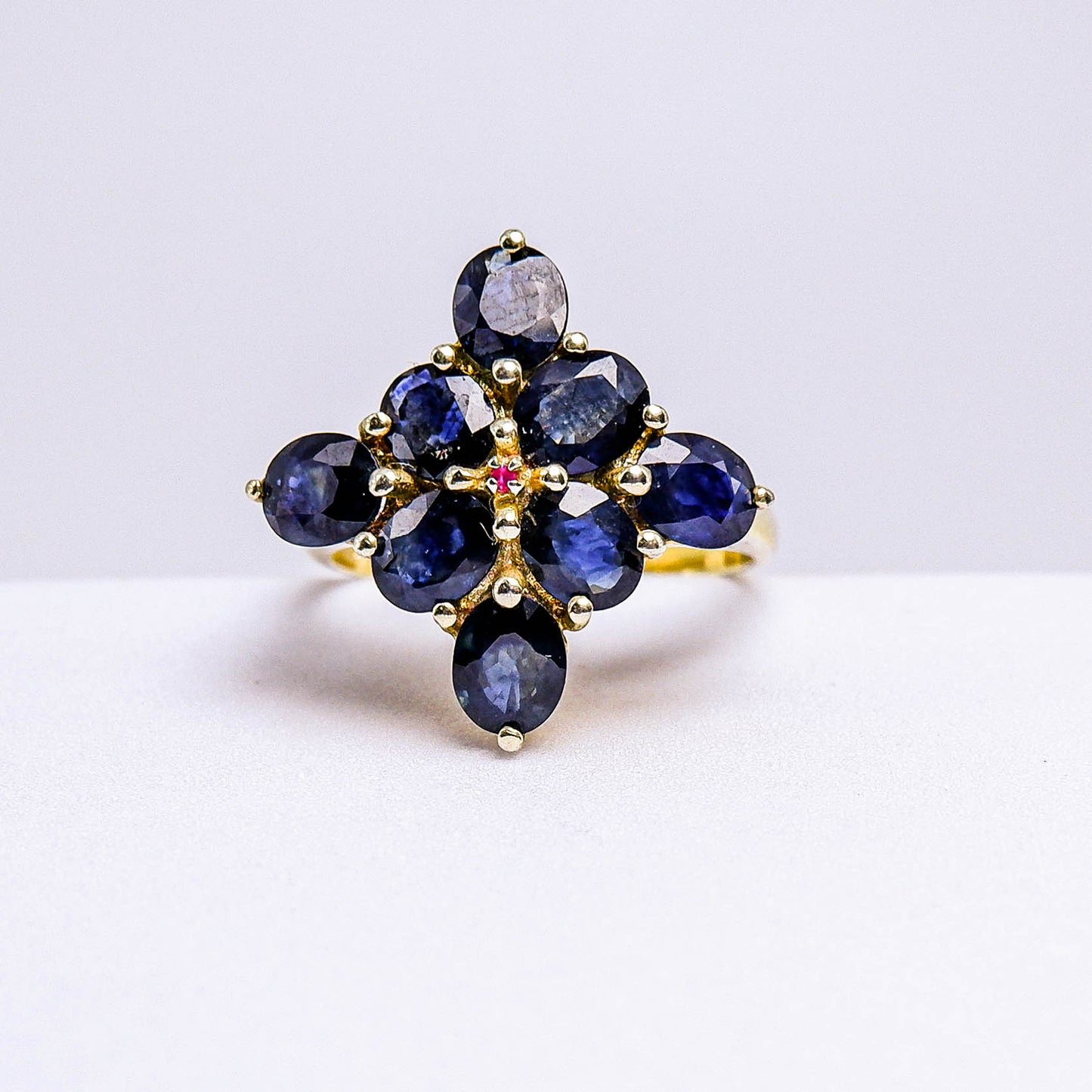 แหวนเงินแท้ 925 ฝังพลอย ไพลิน (Blue Sapphire) + แซฟไฟร์ (Sapphire)