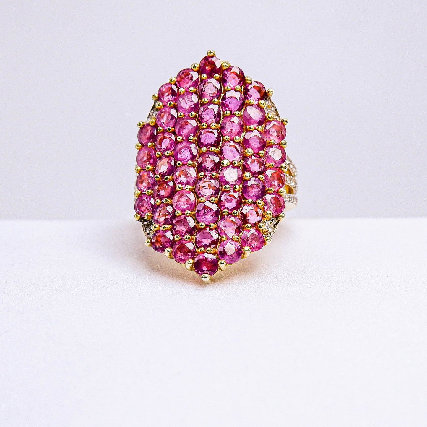 แหวนเงินแท้ 925 ฝังพลอย ทับทิมไทย (Siam Ruby) + เซอร์คอน (Zircon)
