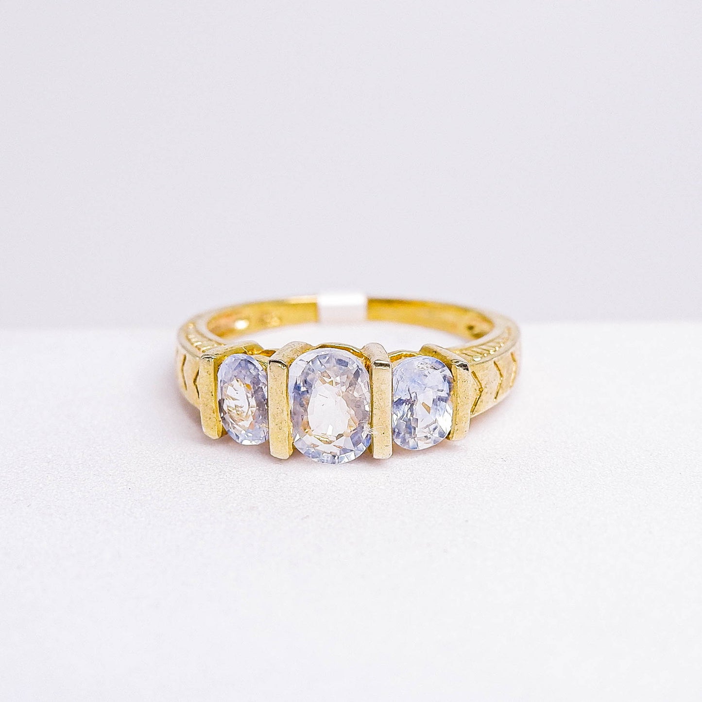 แหวนเงินแท้ 925 ฝังพลอย แซฟไฟร์ศรีลังกา (Ceylon Sapphire)