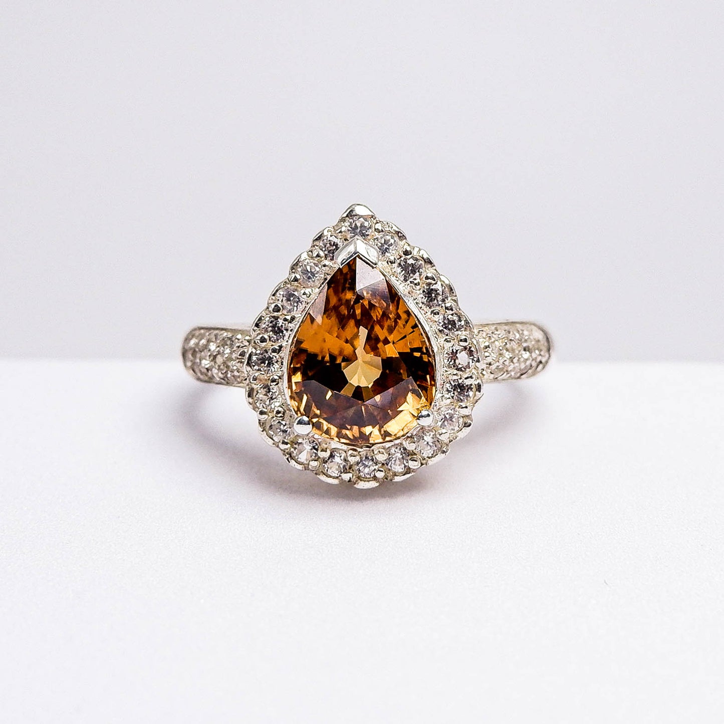 แหวนเงินแท้ 925 ฝังพลอย เพทาย (ดิบ)(Zircon)(Unheated)+เซอร์คอน(Zircon)