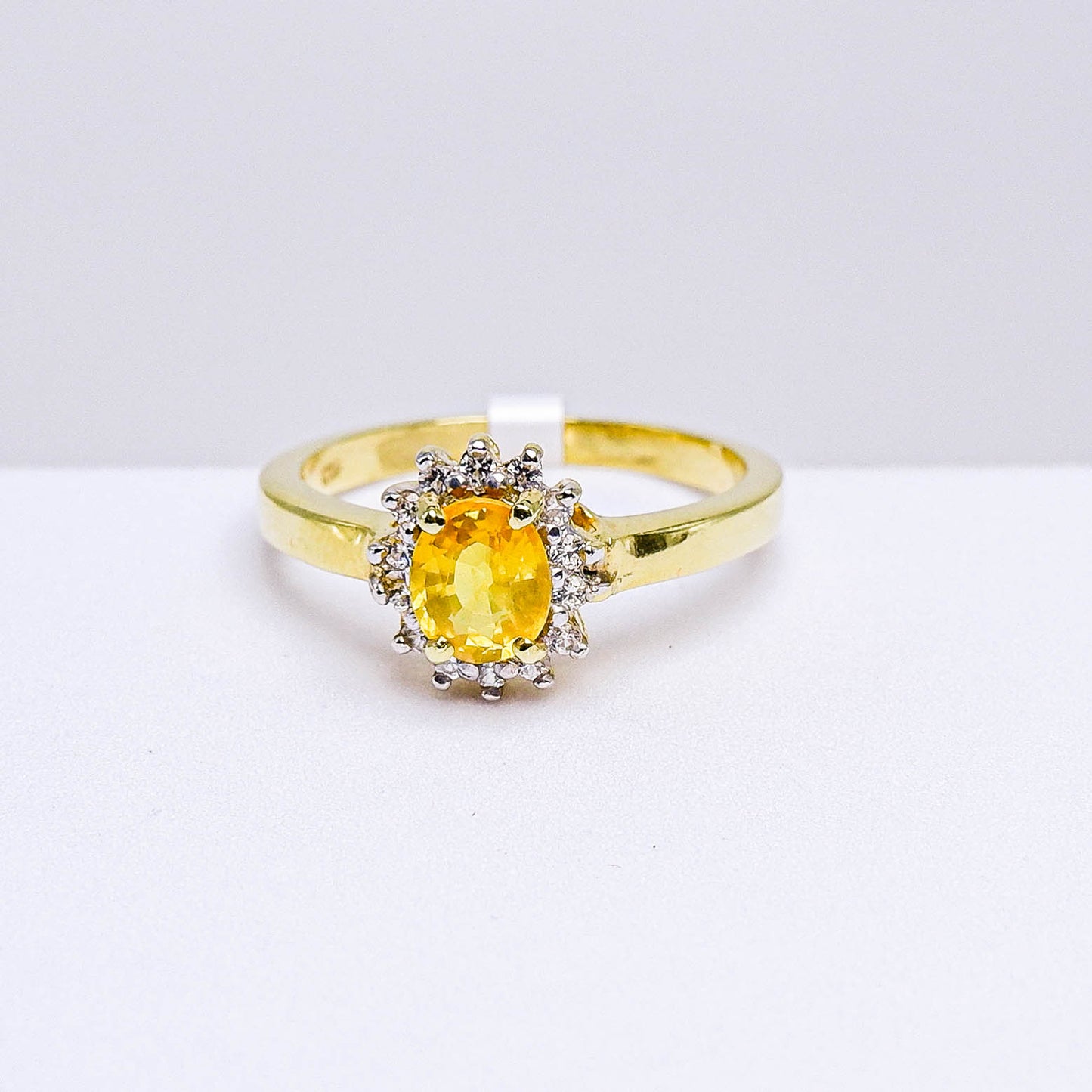 แหวนเงินแท้ 925 ฝังพลอย บุษราคัม (Yellow Sapphire) + เซอร์คอน (Zircon)