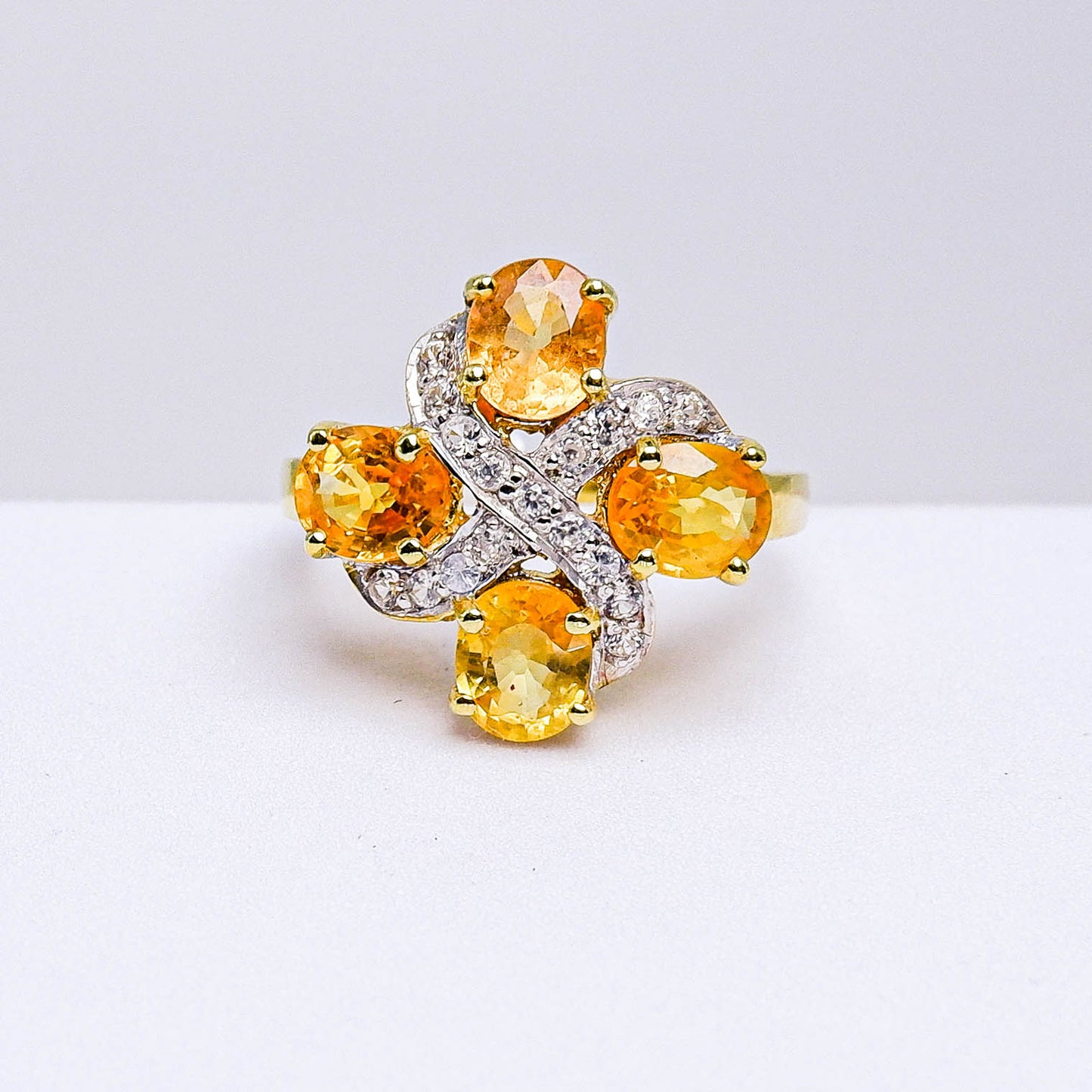 แหวนเงินแท้ 925 ฝังพลอย บุษราคัม (Yellow Sapphire) + เซอร์คอน (Zircon)