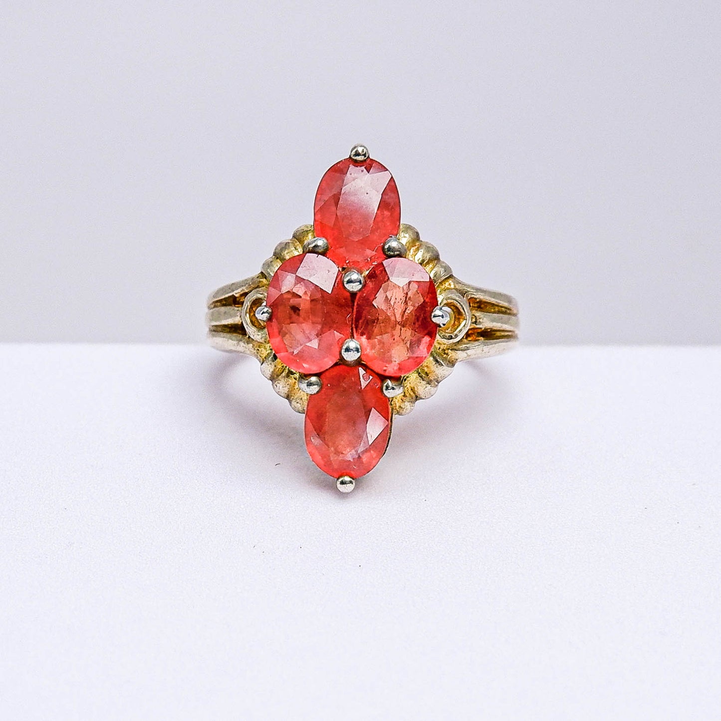 แหวนเงินแท้ 925 ฝังพลอย ออเรนจ์แซฟไฟร์ (Orange Sapphire)