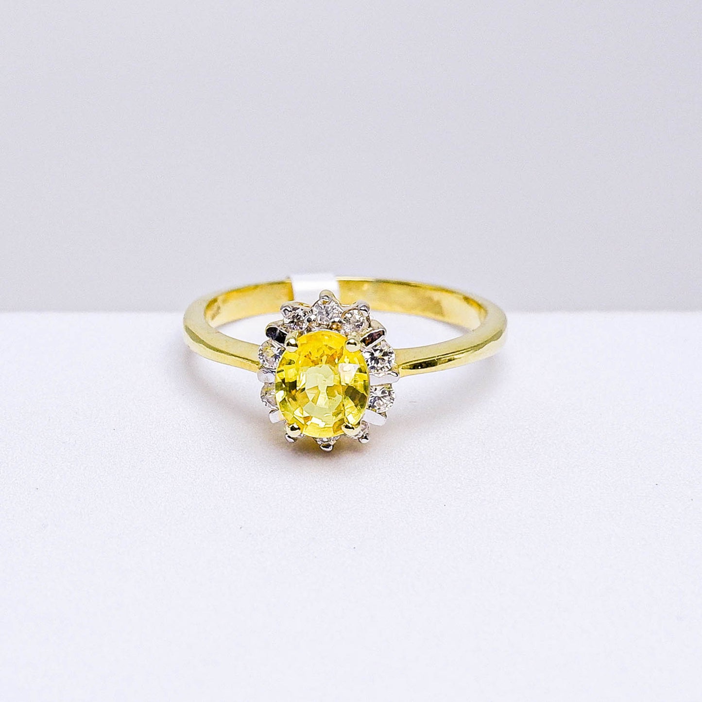 แหวนเงินแท้ 925 ฝังพลอย บุษราคัม (Yellow Sapphire) + เซอร์คอน (Zircon)