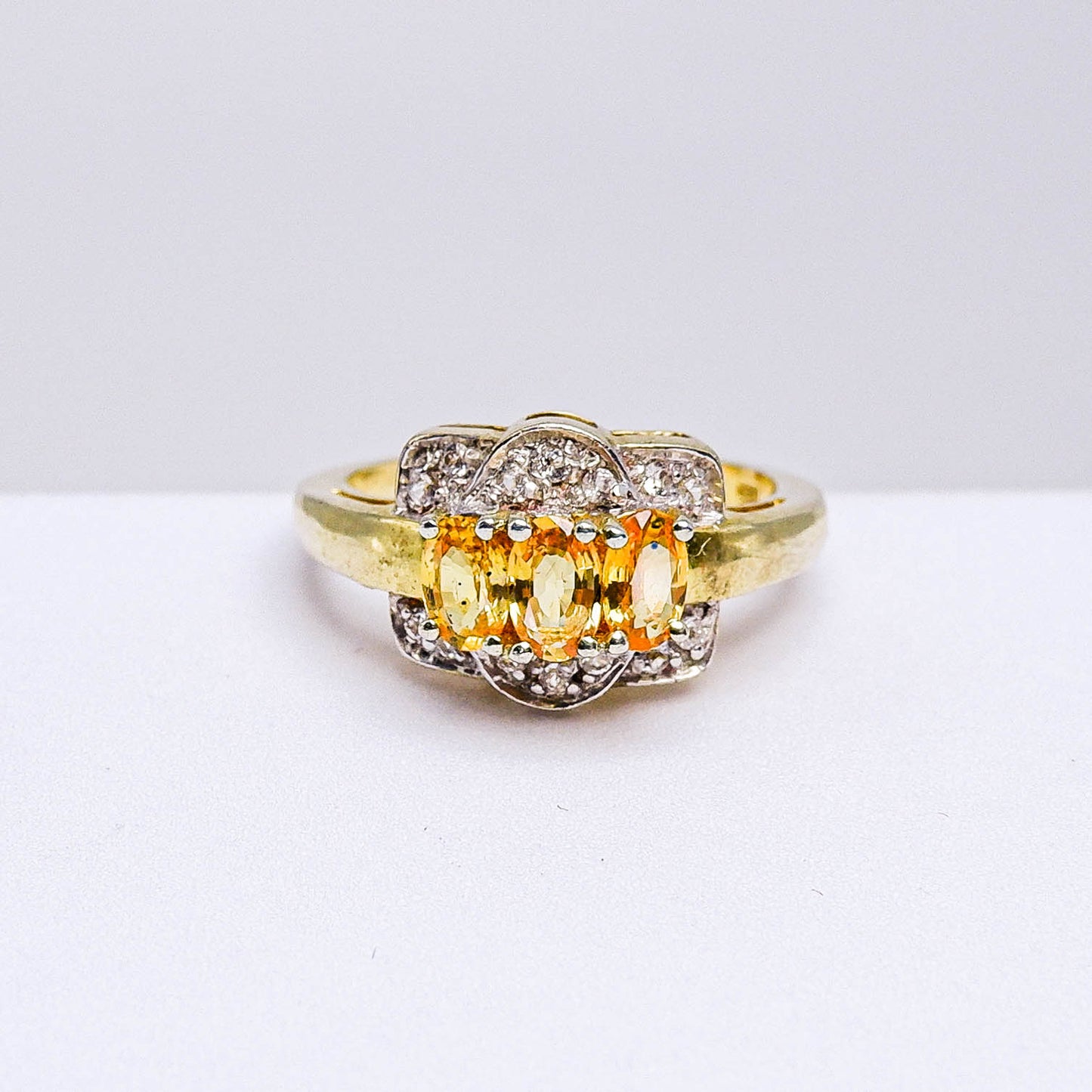 แหวนเงินแท้ 925 ฝังพลอย บุษราคัมบางกะจะ (Yellow Sapphire) + เซอร์คอน (Zircon)