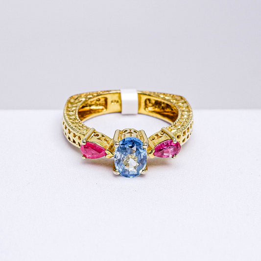 แหวนเงินแท้ 925 ฝังพลอย เพทายฟ้า (Blue Zircon) + ทับทิมไทย (Siam Ruby)