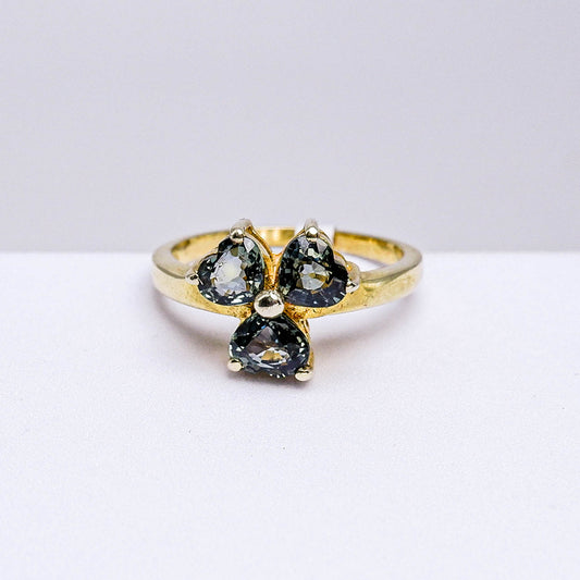 แหวนเงินแท้ 925 ฝังพลอย เขียวส่อง (green Sapphire)