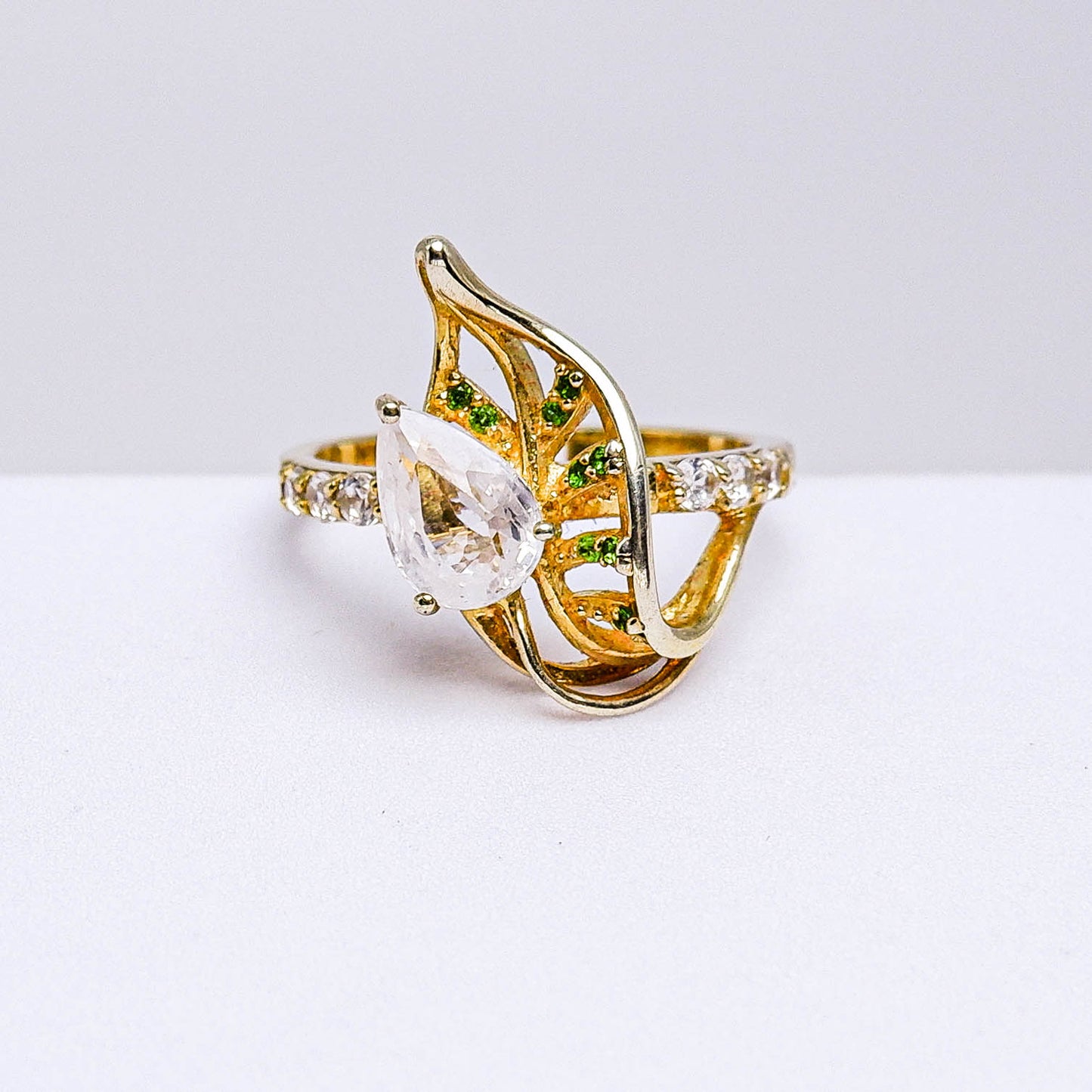 แหวนเงินแท้ 925 ฝังพลอย แซฟไฟร์ (Sapphire) + เซอร์คอน (Zircon) + กรีนโครมไดออฟไซต์ (Green Chrome Diopside)