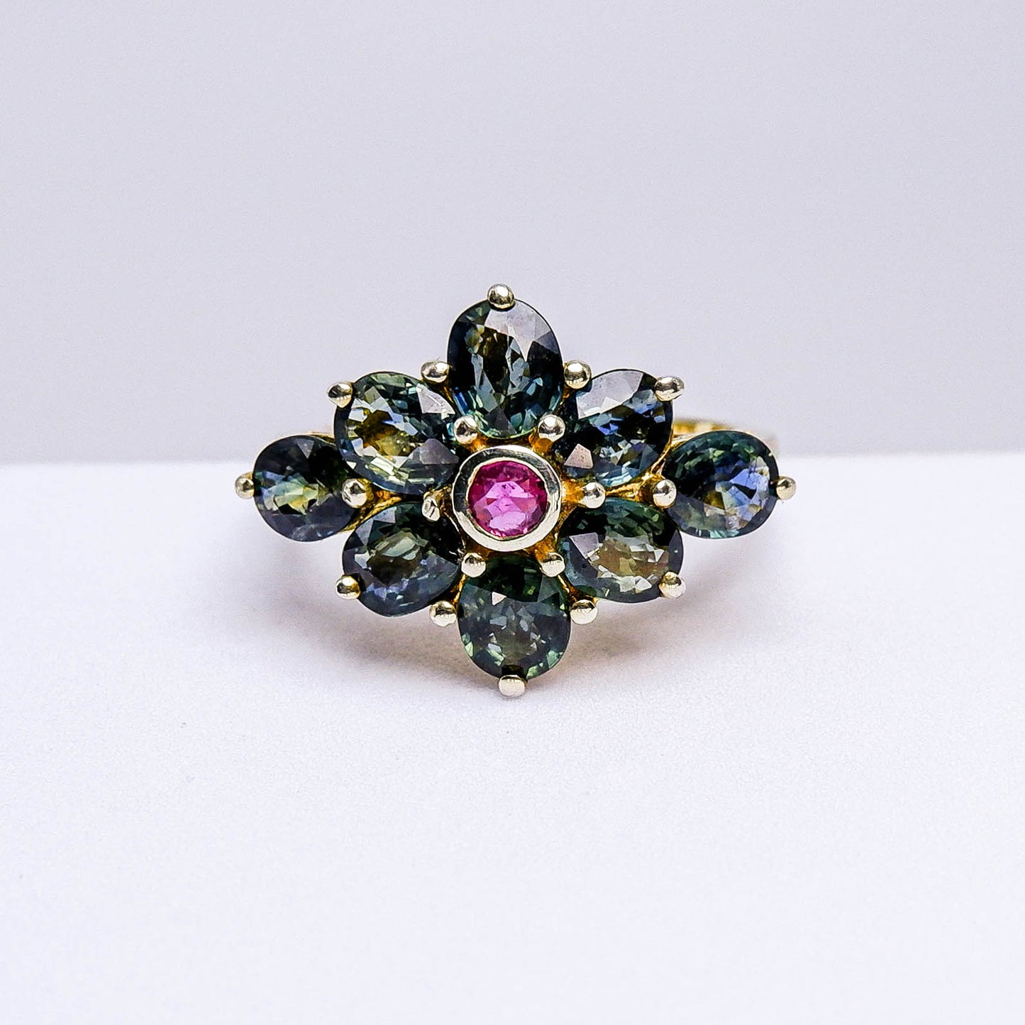 แหวนเงินแท้ 925 ฝัง เขียวส่องบางกะจะ (green Sapphire) + ทับทิม (Ruby)