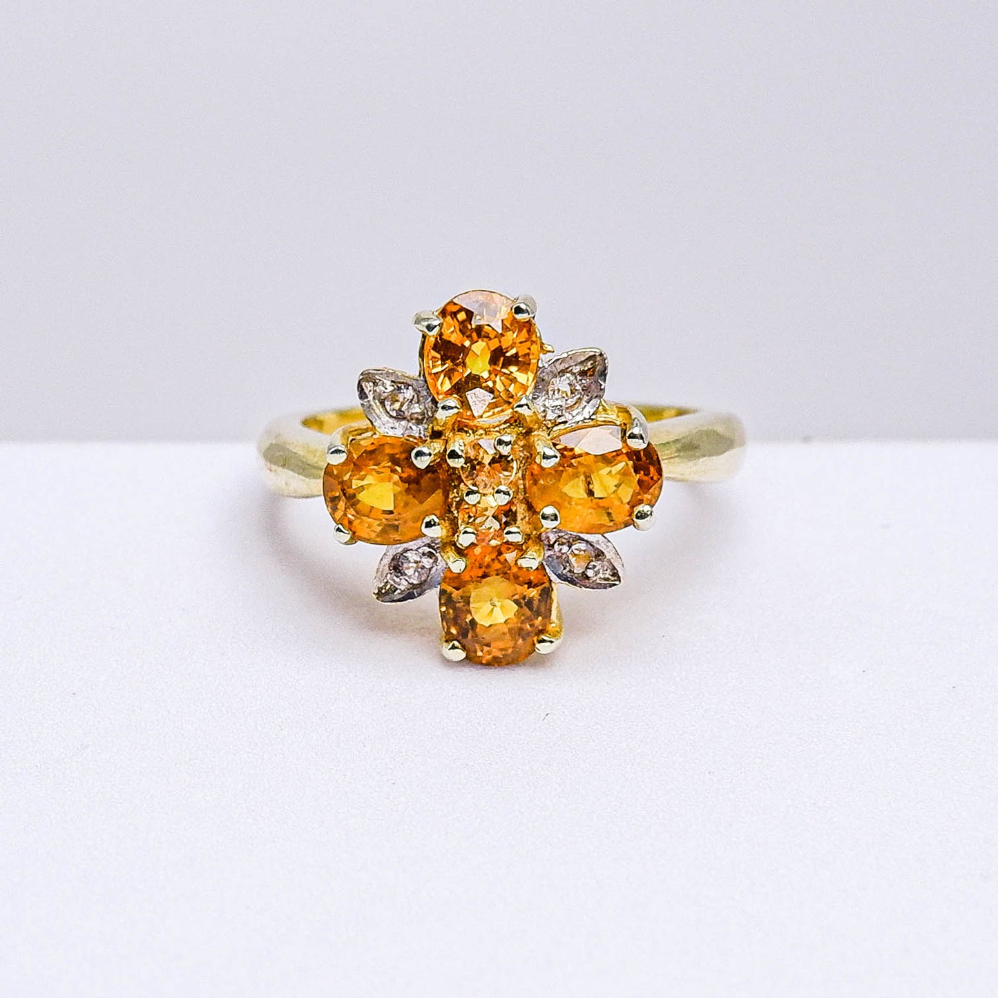 แหวนเงินแท้ 925 ฝังพลอย บุษราคัม (Yellow Sapphire) + ไวท์โทพาส (whitetopaz)