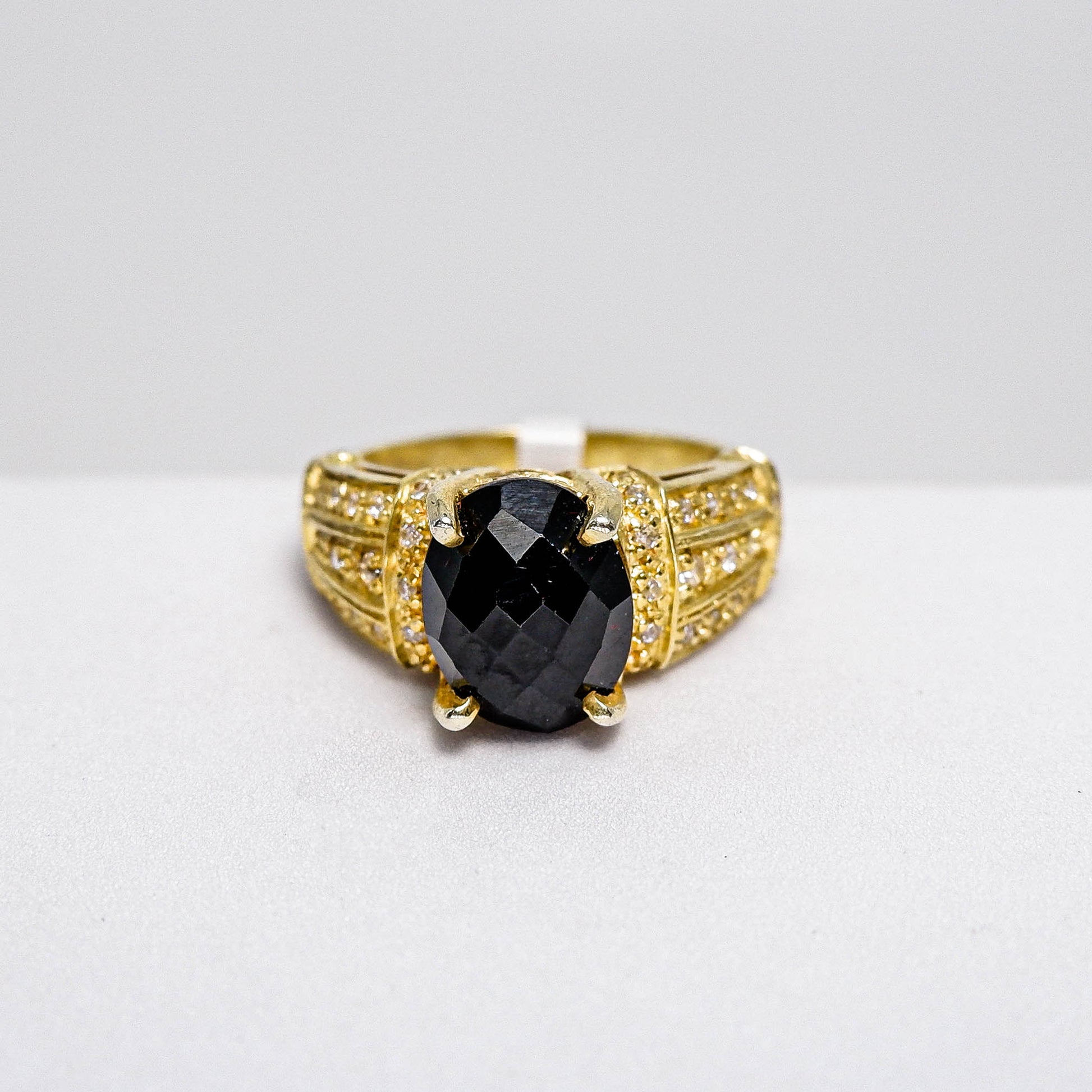 แหวนเงินแท้ 925 ฝังพลอย นิล (Black Spinel) + เซอร์คอน (Zircon) - Thaigems