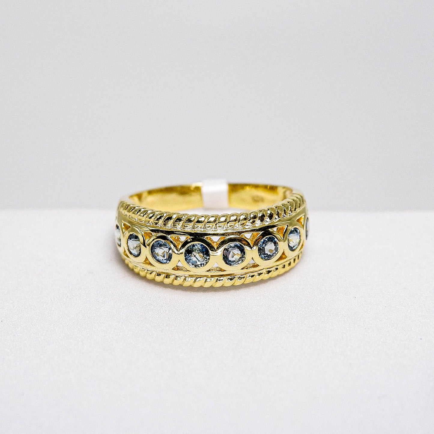 แหวนเงินแท้ 925 ฝังพลอย ไพลิน (Blue Sapphire) - Thaigems