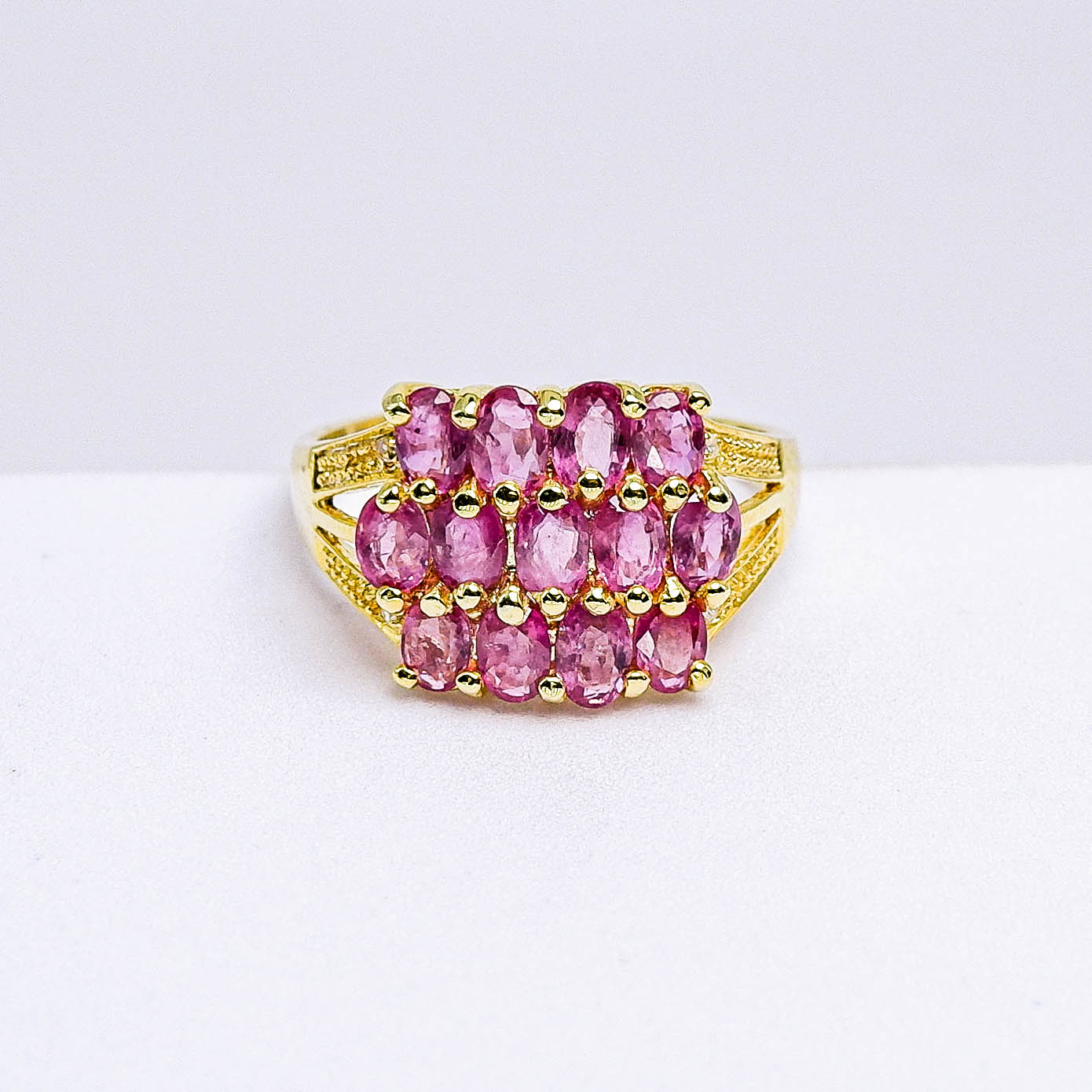แหวนเงินแท้ 925 ฝังพลอย ทับทิมไทย (Siam Ruby) + เซอร์คอน (Zircon)