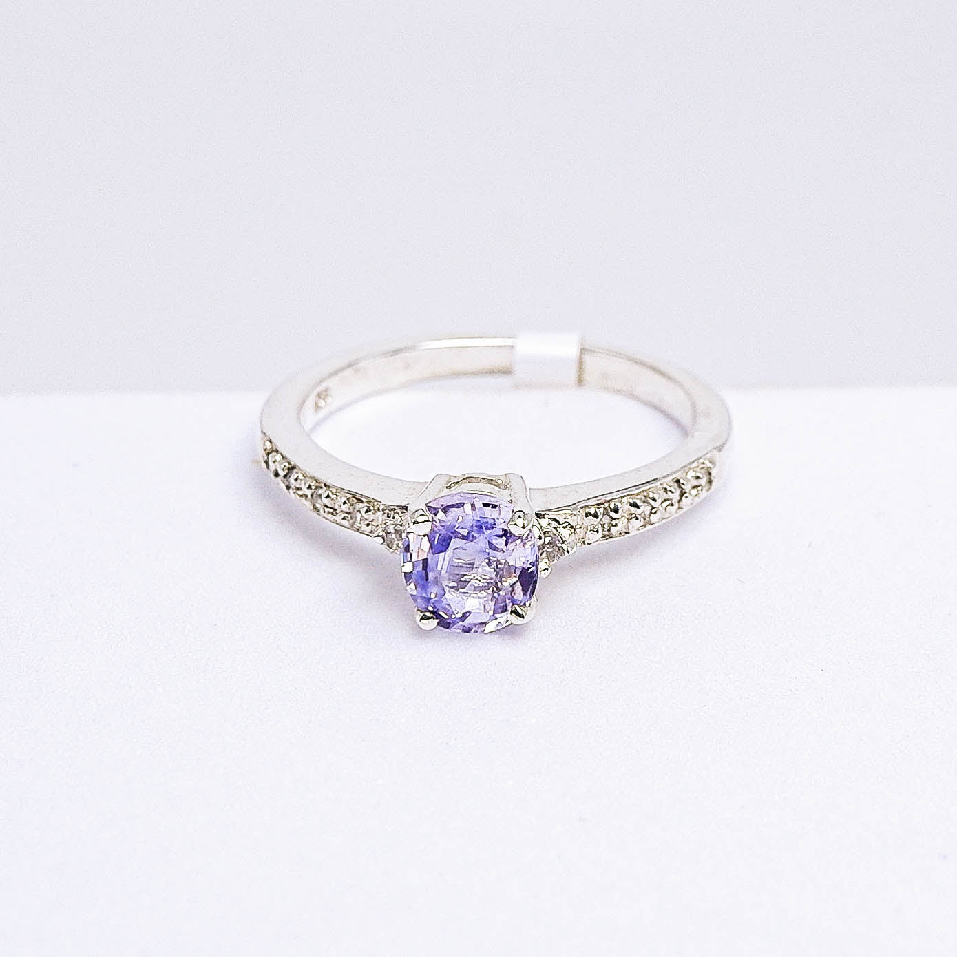 แหวนเงินแท้ 925 ฝังพลอย ไพลินศรีลังกา (Ceylon Sapphire) + เซอร์คอน (Zircon)