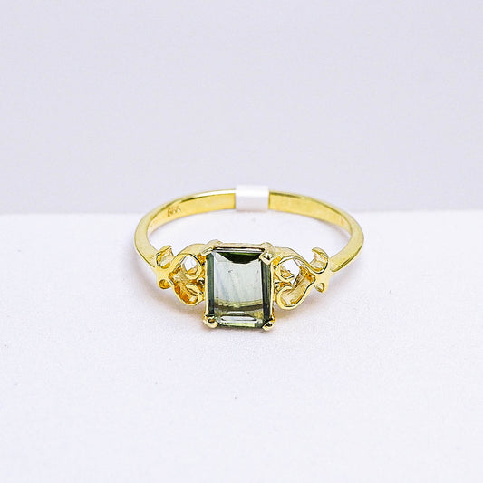 แหวนเงินแท้ 925 ฝังพลอย เขียวส่อง (green Sapphire)