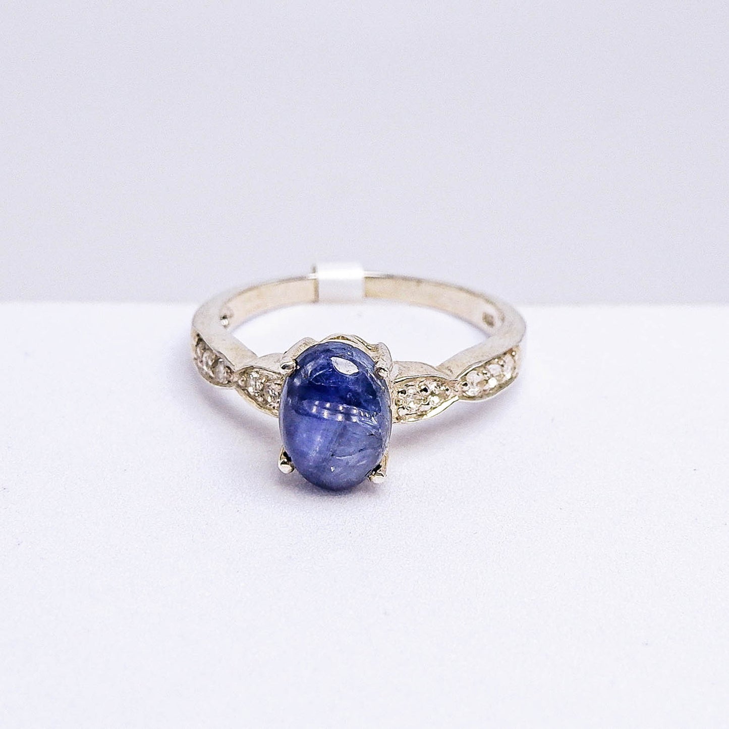 แหวนเงินแท้ 925 ฝังพลอย ไพลิน (Blue Sapphire) + เซอร์คอน (Zircon)