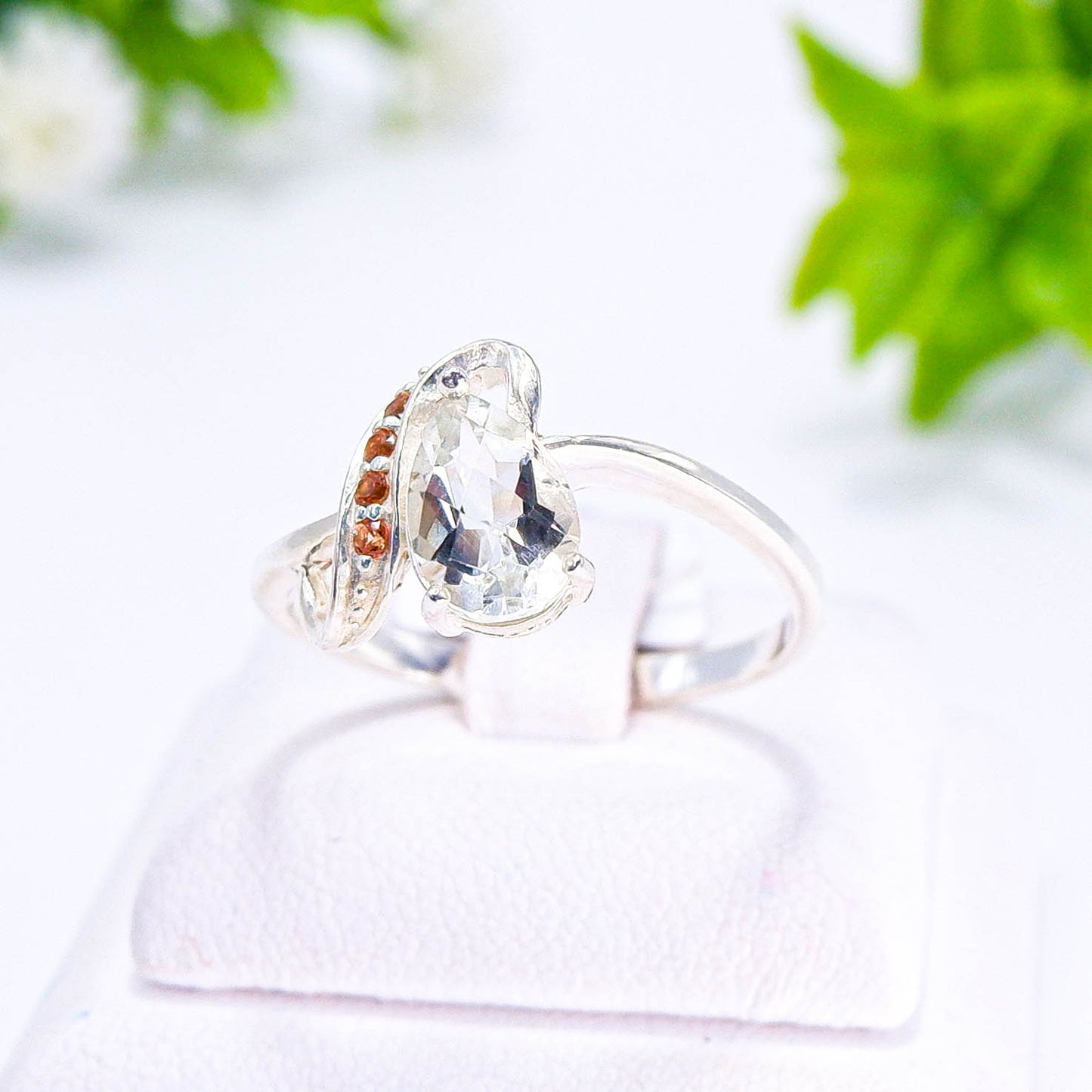แหวนเงินแท้ 925 ฝังพลอย กรีนอเมทิส (Green Amethyst) +  แซฟไฟร์ (Sapphire)