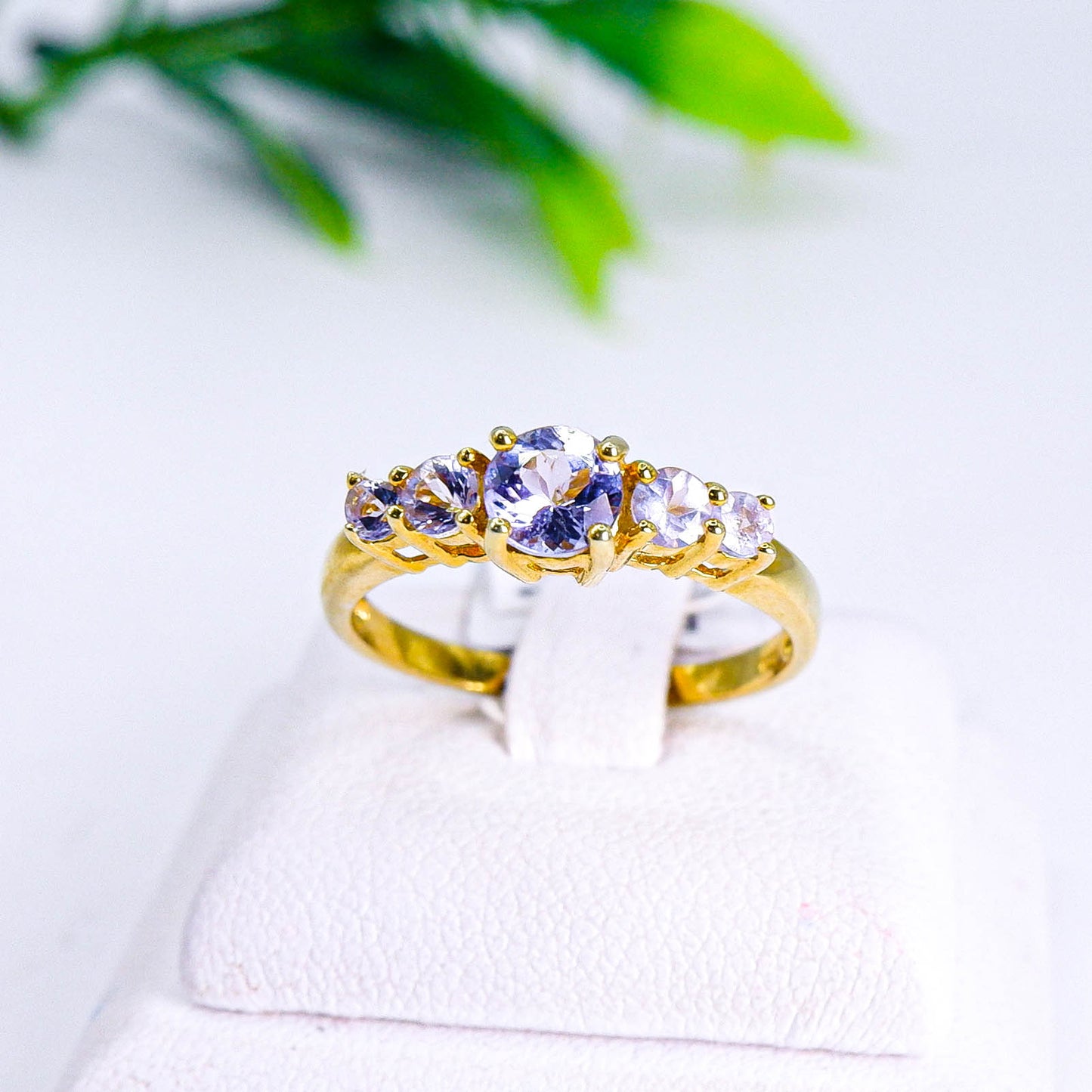 แหวนเงินแท้ 925 ฝังพลอย แทนซาไนท์ (Tanzanite)