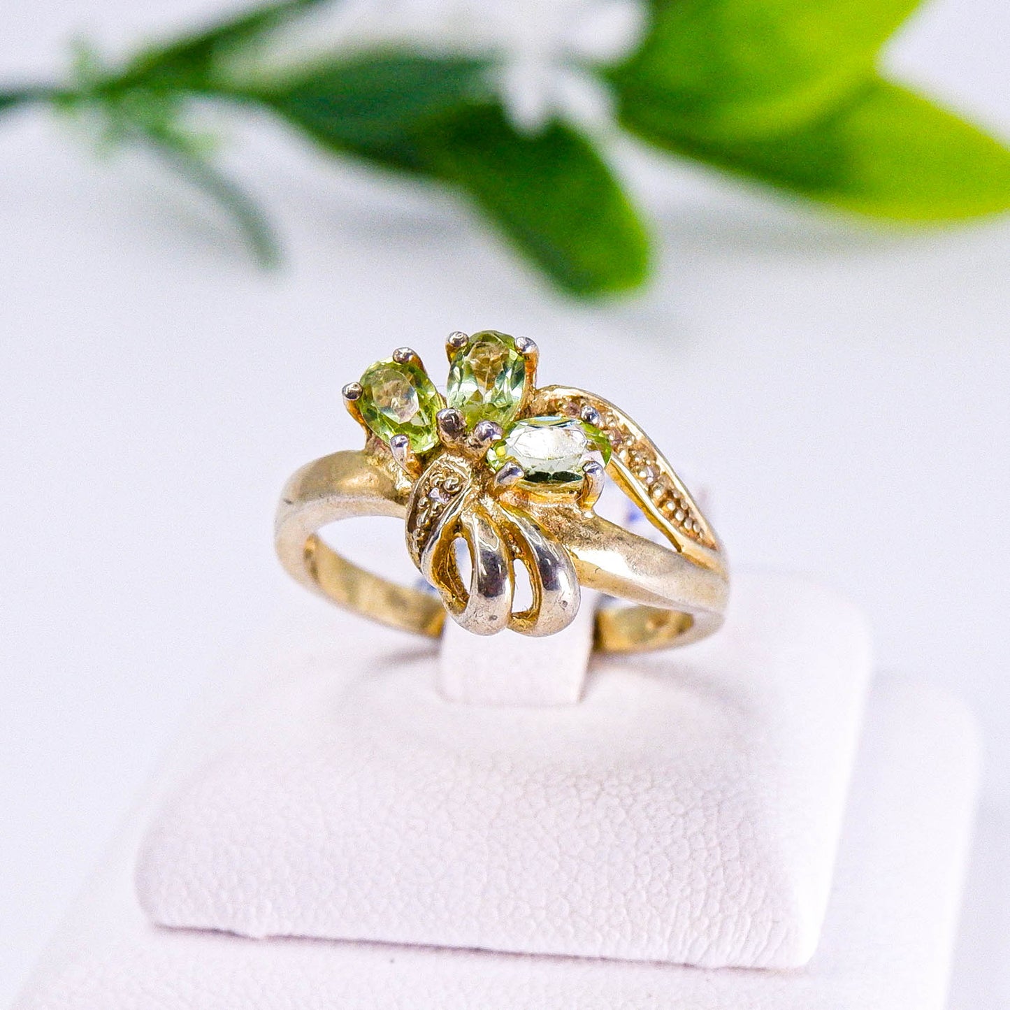 แหวนเงินแท้ 925 ฝังพลอย เพอริดอท (Peridot) + โทพาส (Topaz)
