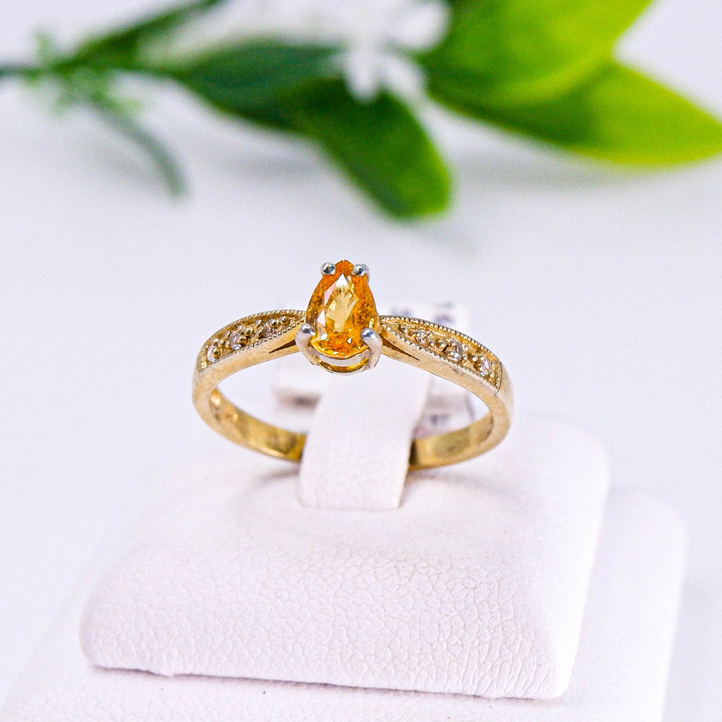 แหวนเงินแท้ 925 ฝังพลอย บุษราคัม (Yellow Sapphire) + โทพาส (Topaz)