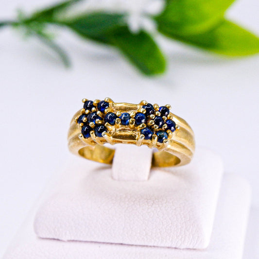 แหวนเงินแท้ 925 ฝังพลอย  ไพลินหลังเบี้ย (Blue Sapphire)