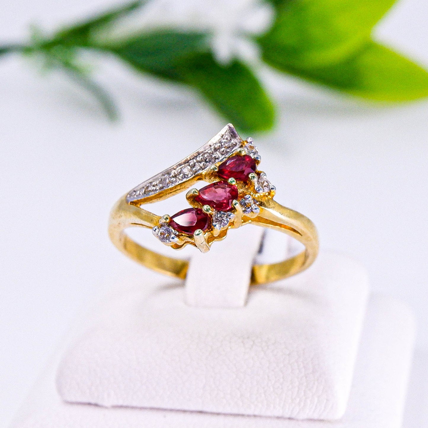 แหวนเงินแท้ 925 ฝังพลอย สปิเนล (Spinel) + เซอร์คอน (Zircon)