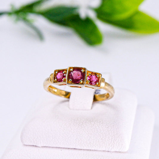แหวนเงินแท้ 925 ฝังพลอย สปิเนล (Spinel)