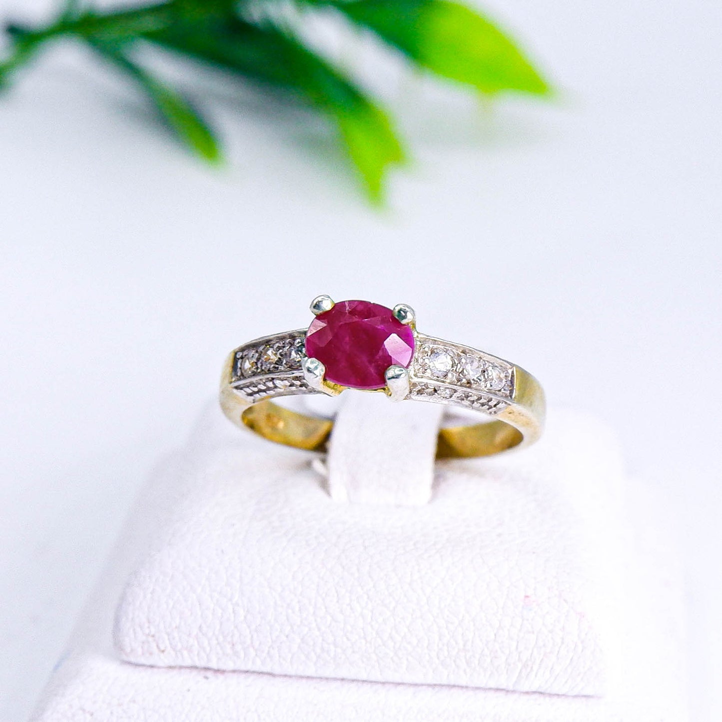 แหวนเงินแท้ 925 ฝังพลอย ทับทิม (Ruby) + เซอร์คอน (Zircon)