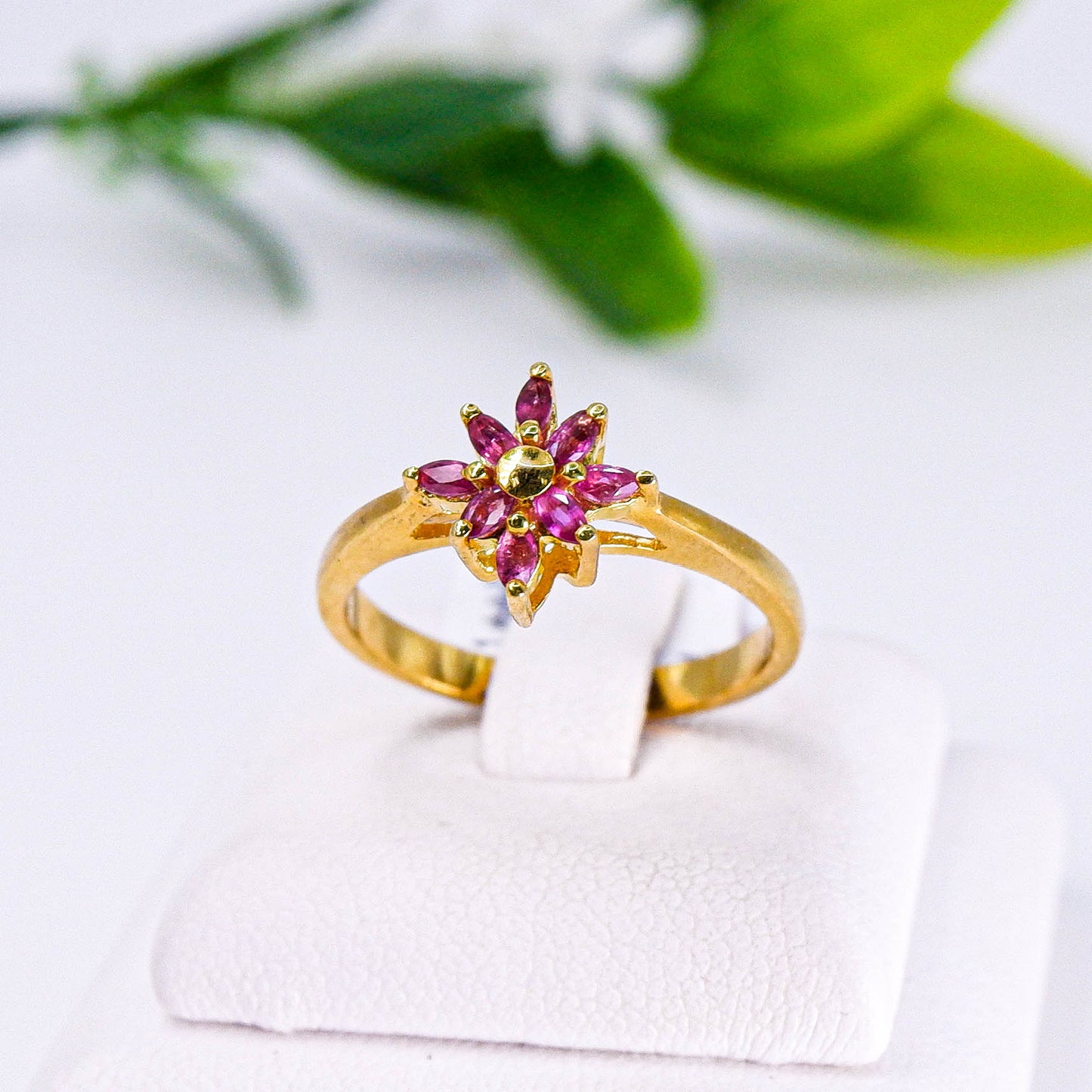แหวนเงินแท้ 925 ฝังพลอย ทับทิมไทย (Siam Ruby)