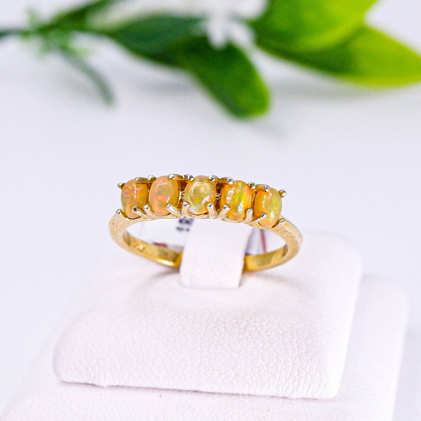แหวนเงินแท้ 925 ฝังพลอย โอปอล (Opal)