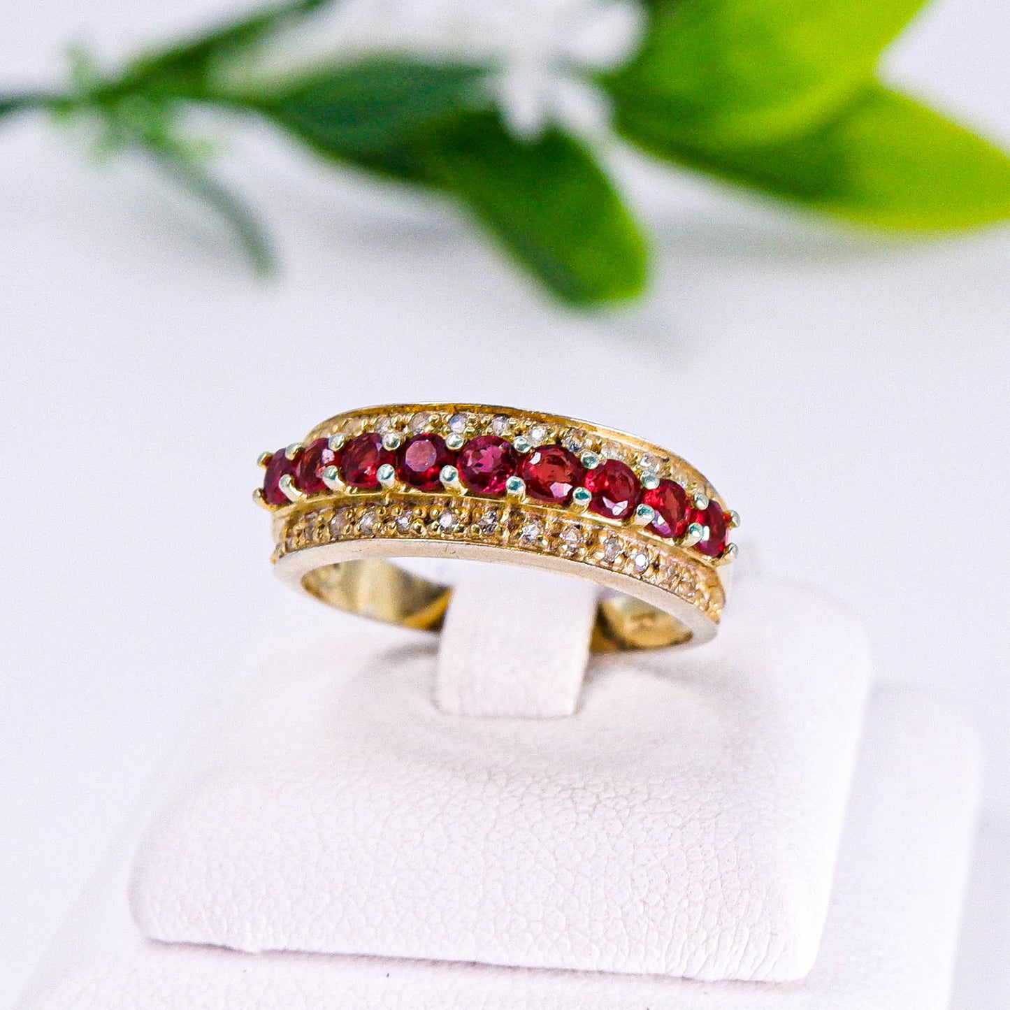 แหวนเงินแท้ 925 ฝังพลอย ซองเจียแดง (Songea Sapphire) + ไวท์โทพาส (whitetopaz)