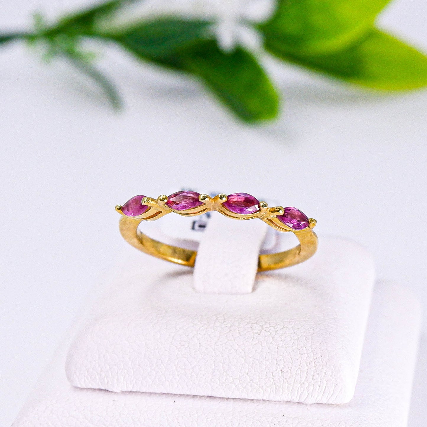 แหวนเงินแท้ 925 ฝังพลอย ทับทิมไทย (Siam Ruby)