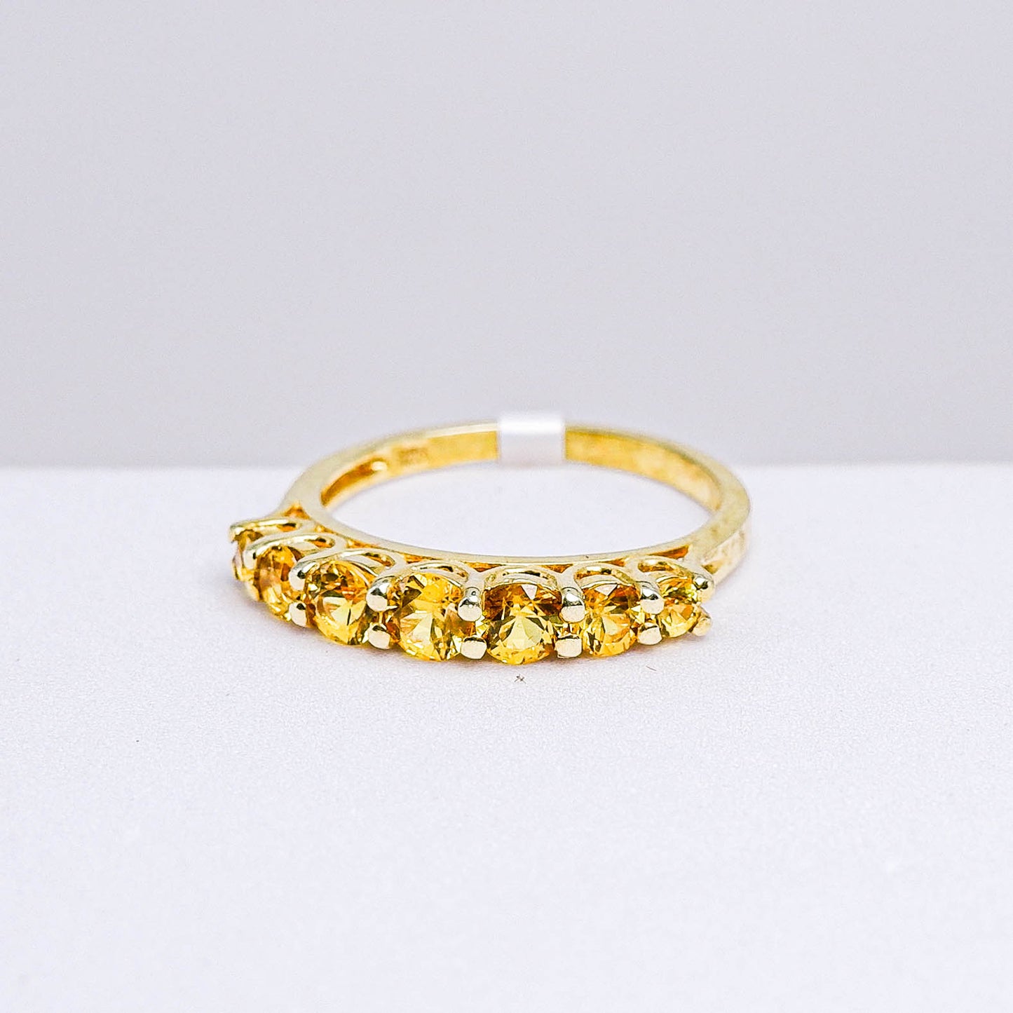 แหวนเงินแท้ 925 ฝังพลอย บุษราคัมบางกะจะ (Yellow Sapphire)