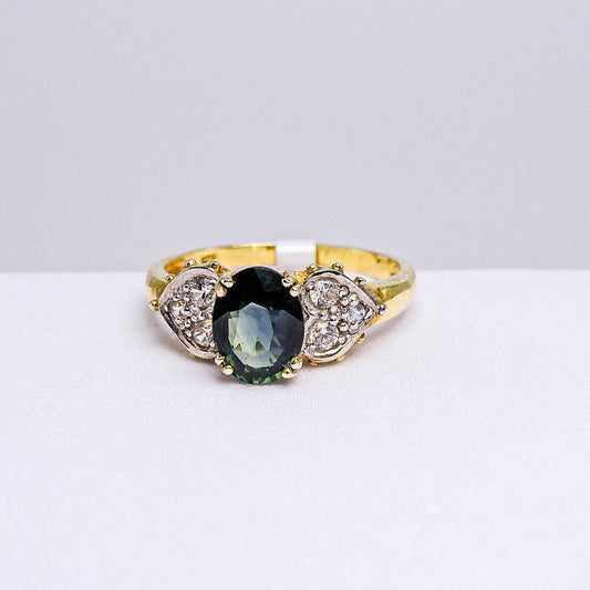 แหวนเงินแท้ 925 ฝังพลอย เขียวส่อง (green Sapphire) + เซอร์คอน (Zircon)
