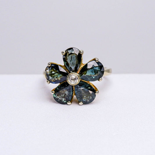 แหวนเงินแท้ 925 ฝังพลอย เขียวส่อง (ดิบ) (Unheated Green Sapphire) + ไวท์โทพาส (whitetopaz)