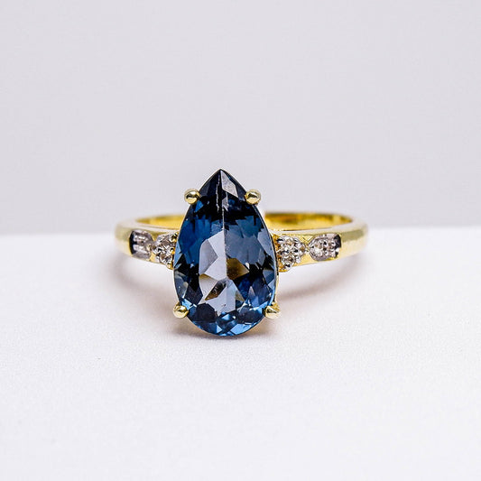แหวนเงินแท้ 925 ฝังพลอย  ลอนดอนบลู (London Blue) + เซอร์คอน (Zircon)