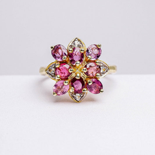 แหวนเงินแท้ 925 ฝังพลอย ทับทิมไทย (Siam Ruby) + เซอร์คอน (Zircon)