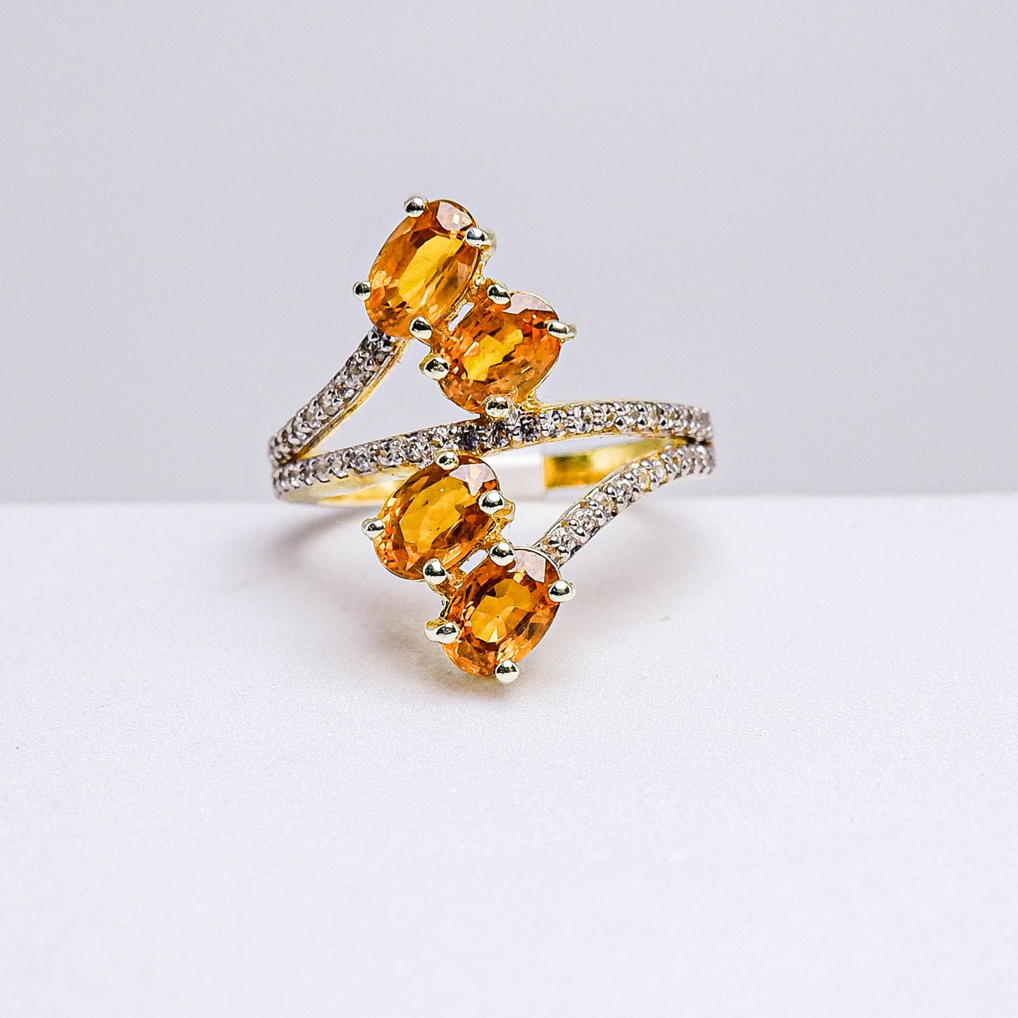 แหวนเงินแท้ 925 ฝังพลอย บุษราคัมบางกะจะ (Yellow Sapphire) + เซอร์คอน (Zircon)