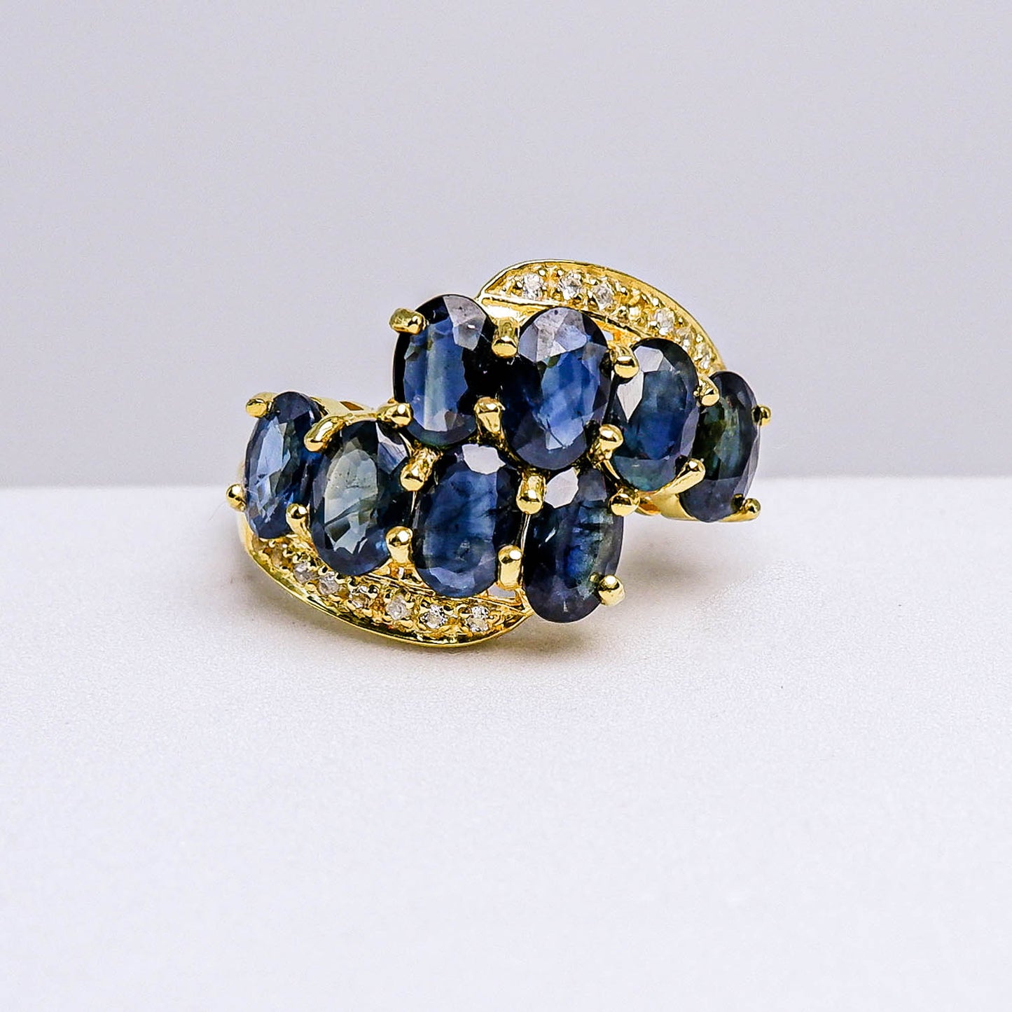 แหวนเงินแท้ 925 ฝังพลอย เขียวส่อง (green Sapphire) + ไวท์โทพาส (whitetopaz)