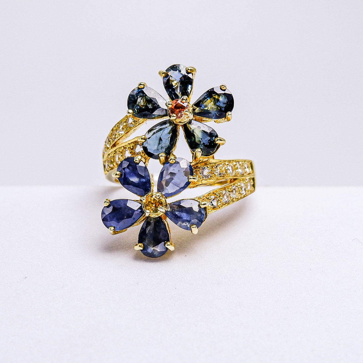 แหวนเงินแท้ 925 ฝังพลอย ไพลิน (Blue Sapphire) + บุษราคัม (Yellow Sapphire) + ไวท์โทพาส (whitetopaz)