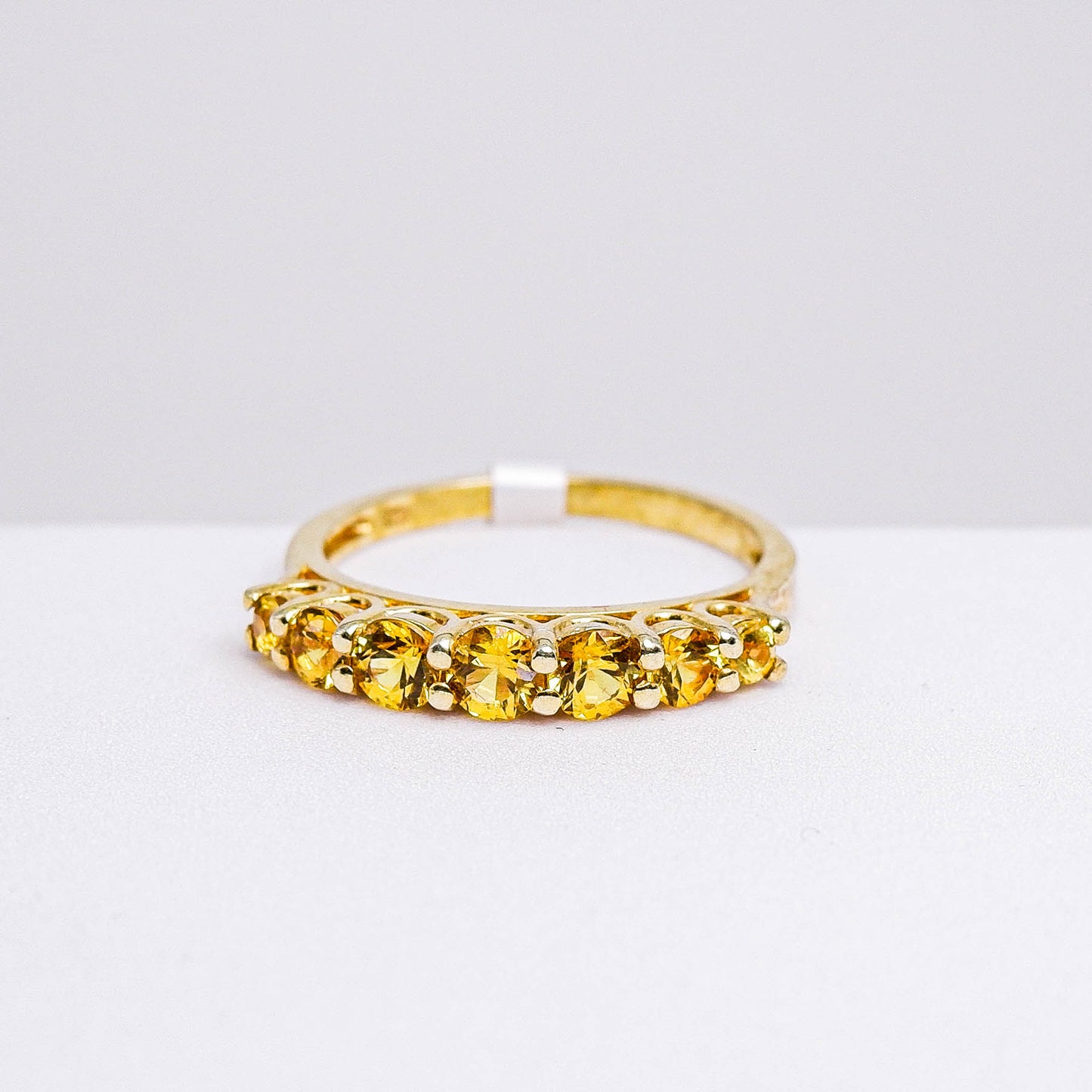 แหวนเงินแท้ 925 ฝังพลอย บุษราคัมบางกะจะ (Yellow Sapphire)