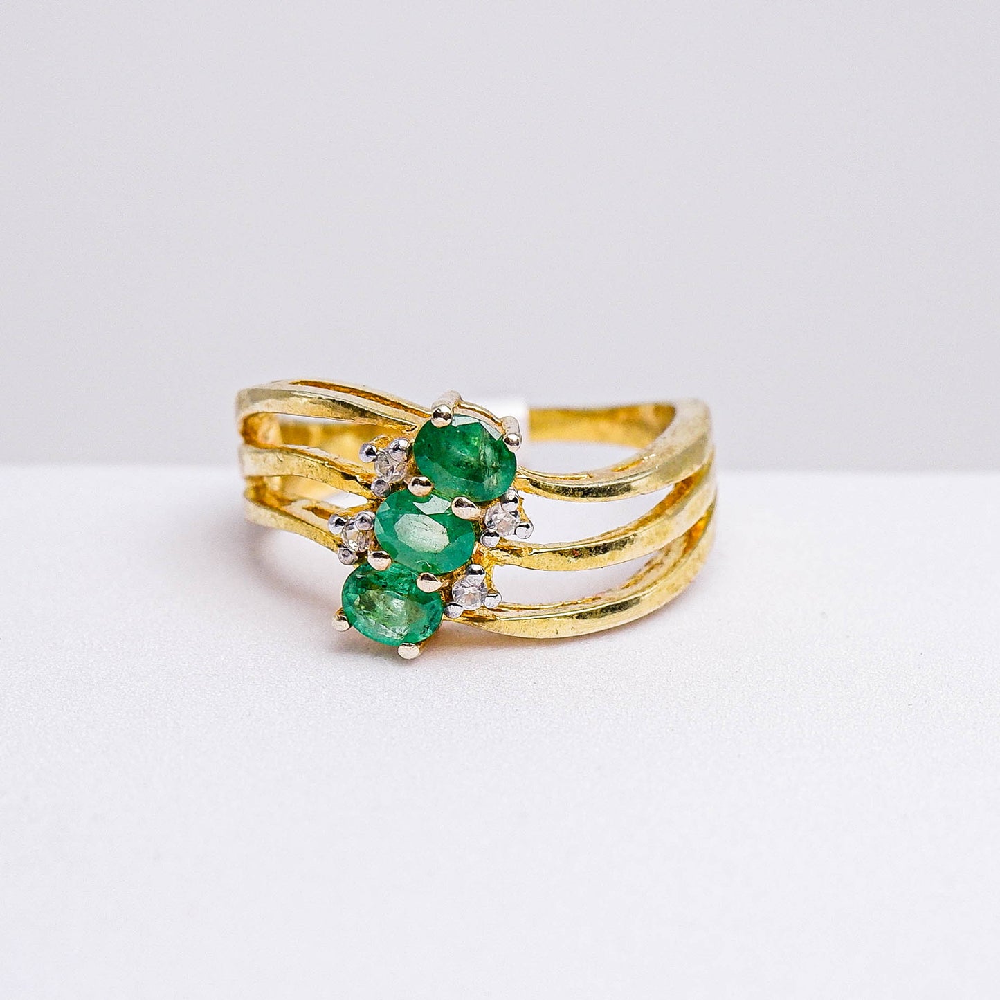 แหวนเงินแท้ 925 ฝังพลอย มรกต (Emerald cut) + เซอร์คอน (Zircon)