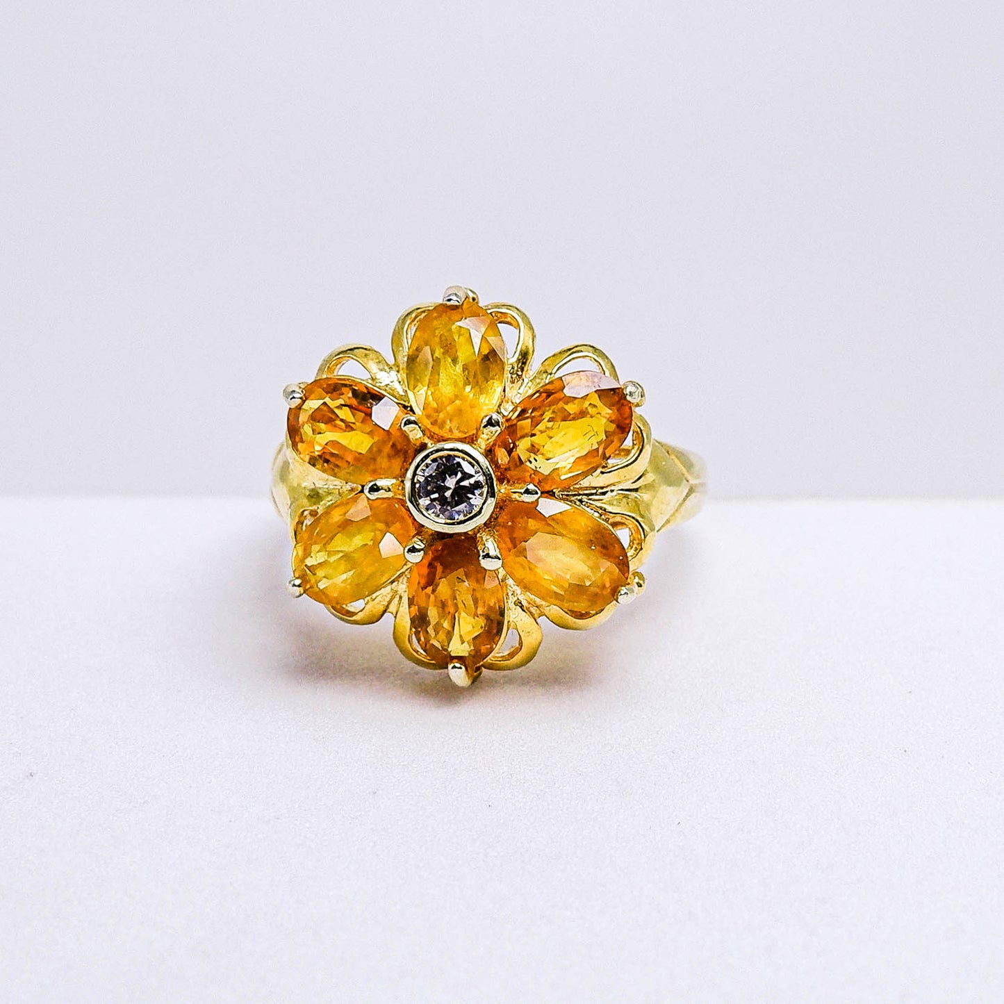 แหวนเงินแท้ 925 ฝังพลอย บุษราคัม (Yellow Sapphire) + เซอร์คอน (Zircon)