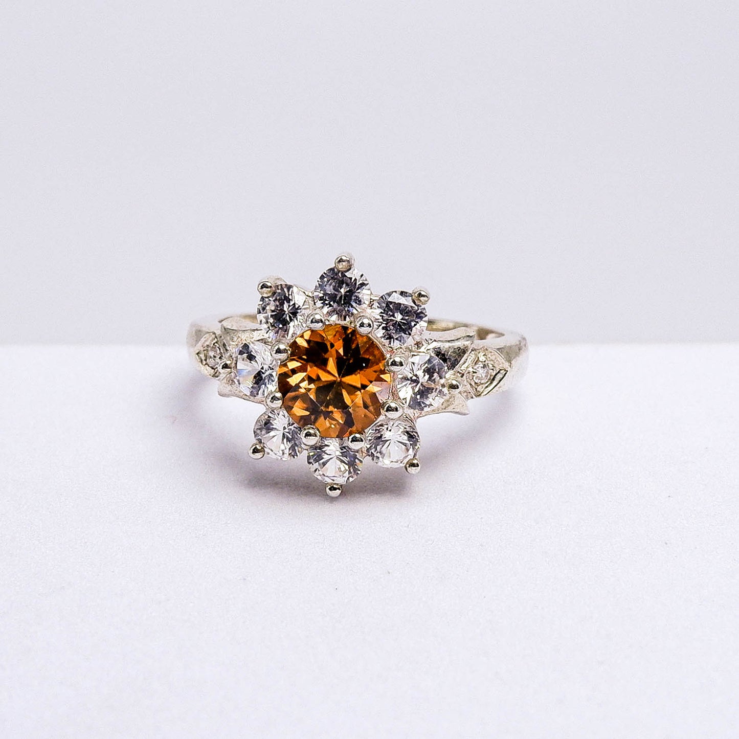 แหวนเงินแท้ 925 ฝังพลอย เพทายดิบ (Natural Zircon) + เซอร์คอน (Zircon)