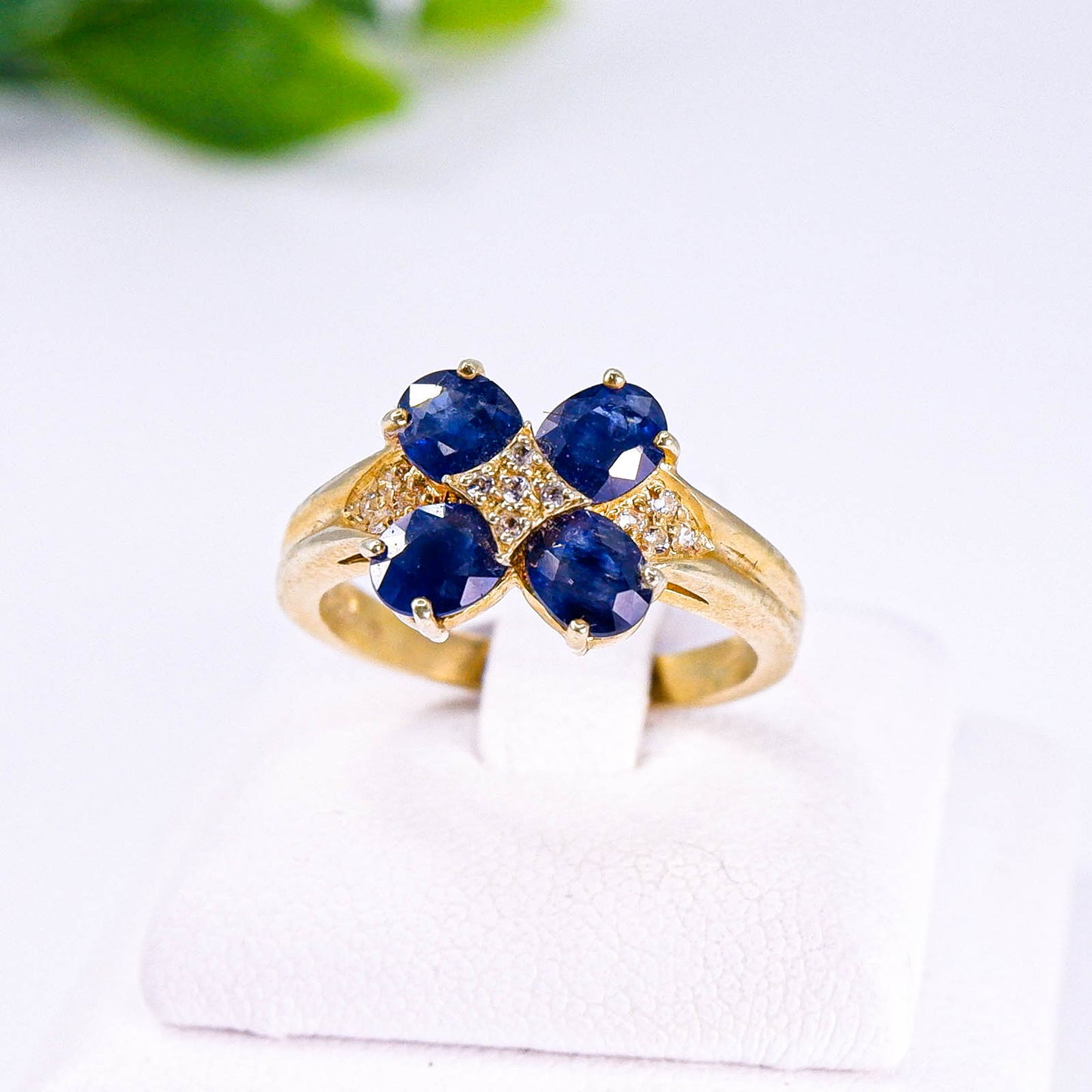 แหวนเงินแท้ 925 ฝังพลอย ไพลิน (Blue Sapphire) + ไวท์โทพาส (whitetopaz)