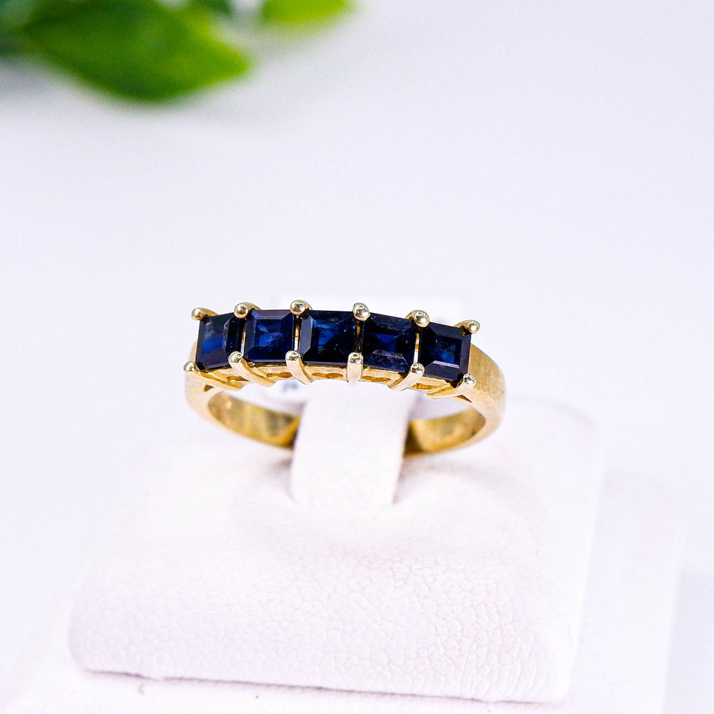 แหวนเงินแท้ 925 ฝังพลอย ไพลิน (Blue Sapphire)