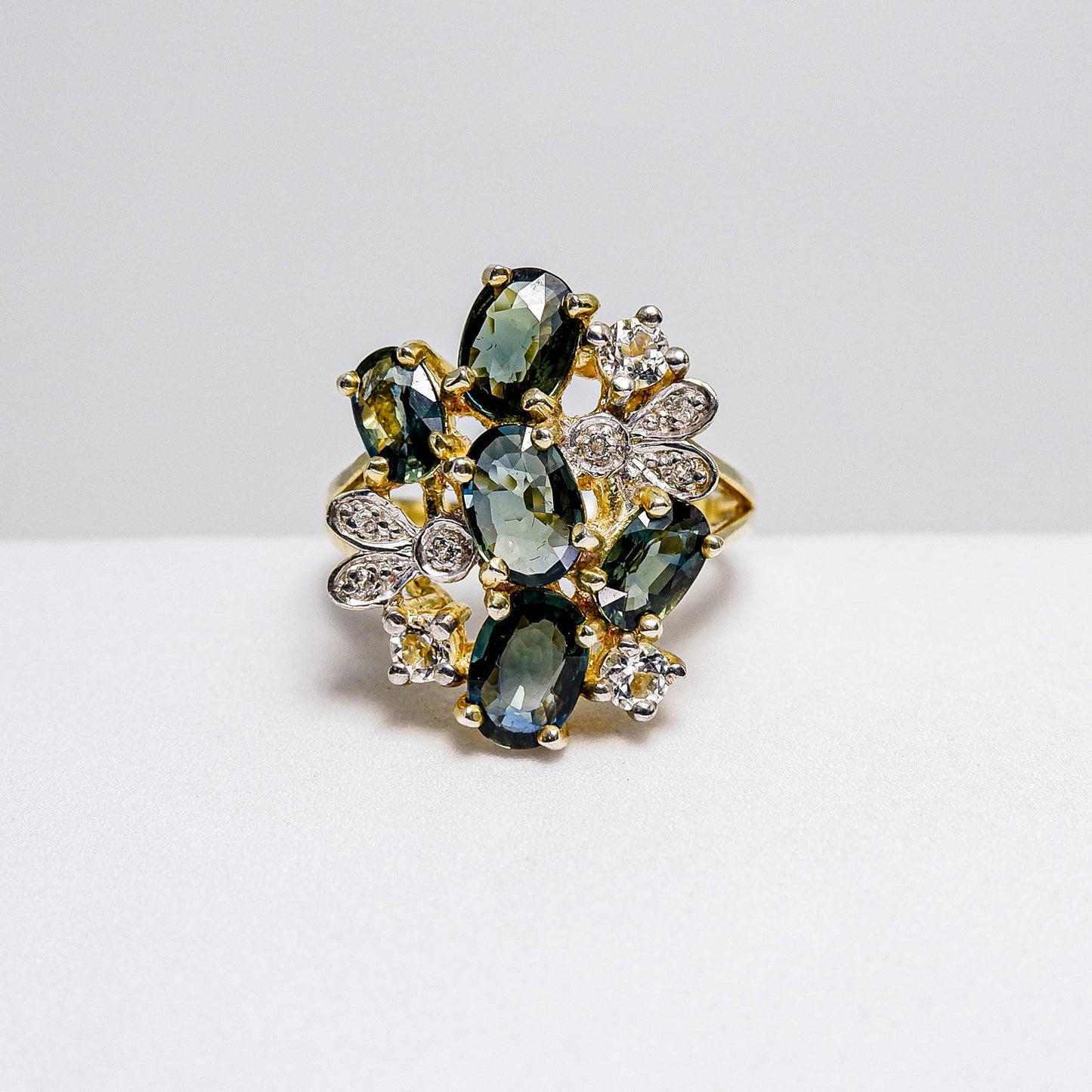 แหวนเงินแท้ 925 ฝังพลอย เขียวส่องบางกะจะ (greensapphire) + ไวท์โทพาส (whitetopaz)