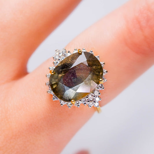 แหวนทอง9K ฝังพลอยคัลเลอร์เชนจ์แซฟไฟร์ (Colorchange Sapphire)+ เพชร (Diamond)