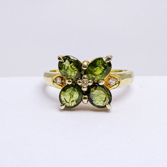 แหวนเงินแท้ 925 ฝังพลอย เขียวส่องบางกะจะ (green Sapphire) + เซอร์คอน (Zircon)