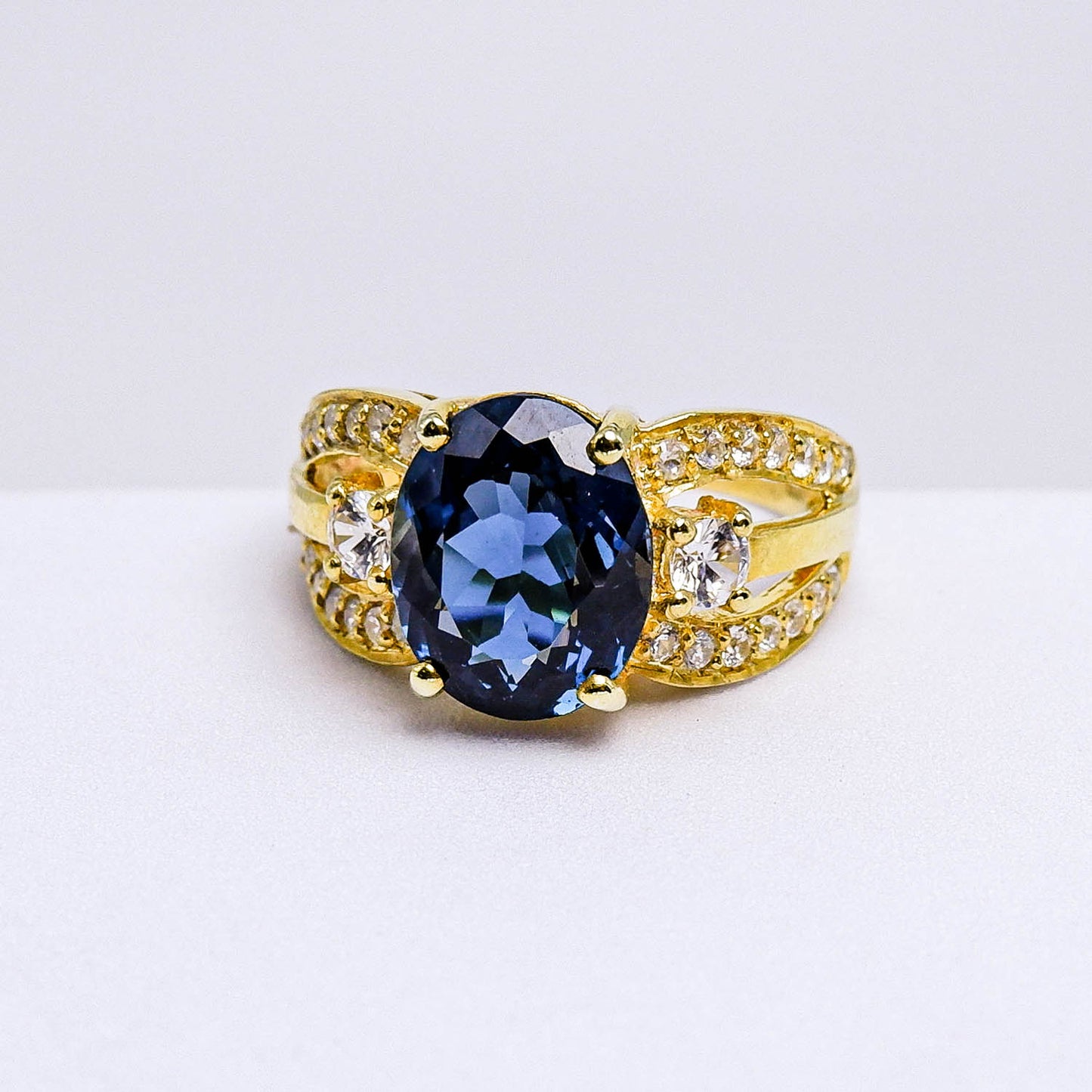 แหวนเงินแท้ 925 ฝังพลอย ลอนดอนบลู (London Blue) + เซอร์คอน (Zircon)